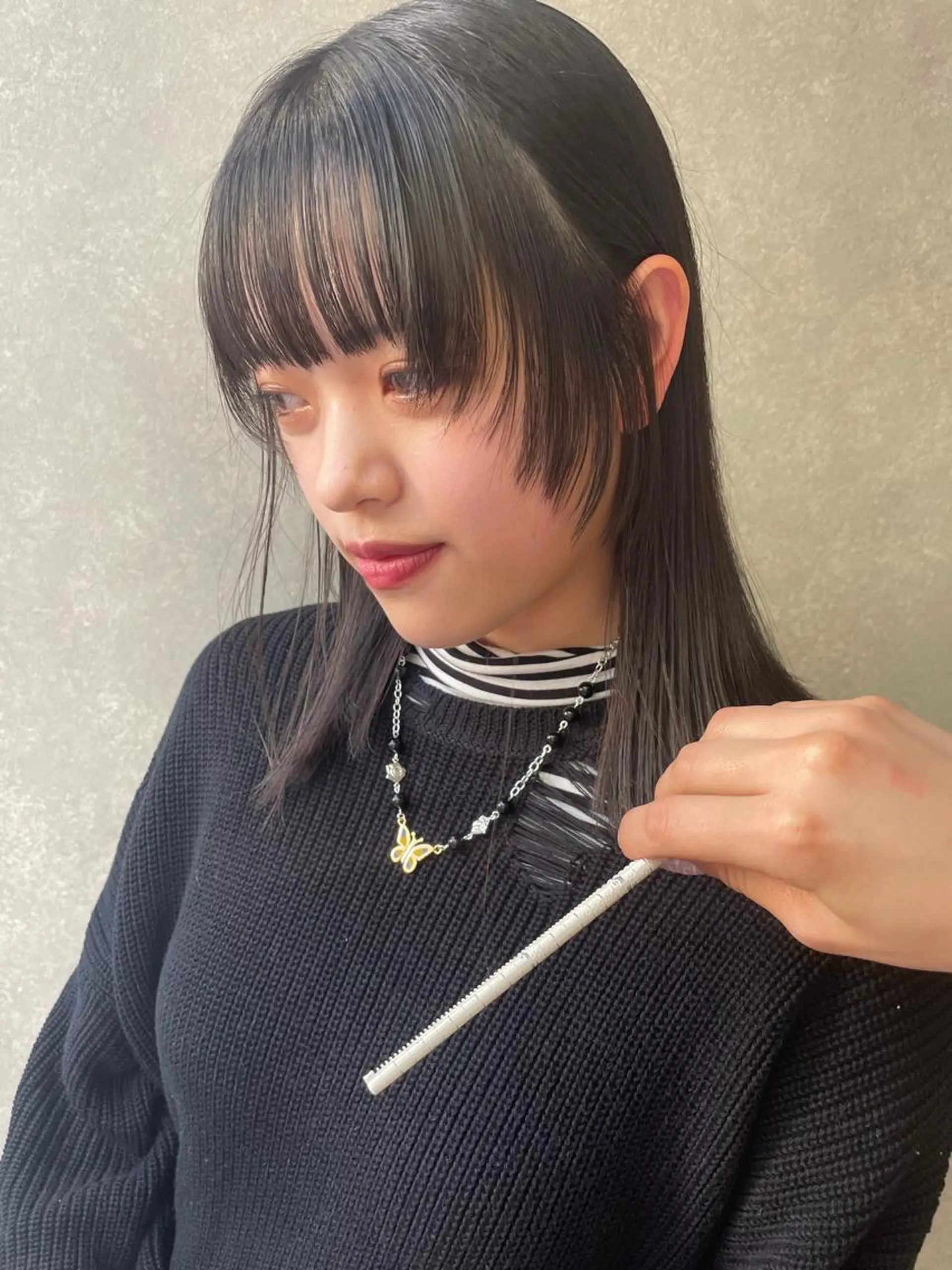 ミディアム 顔まわりレイヤー レイヤーカット カット 🎀ボブ＋ハイトーン シュカ👶🏻のヘアスタイル