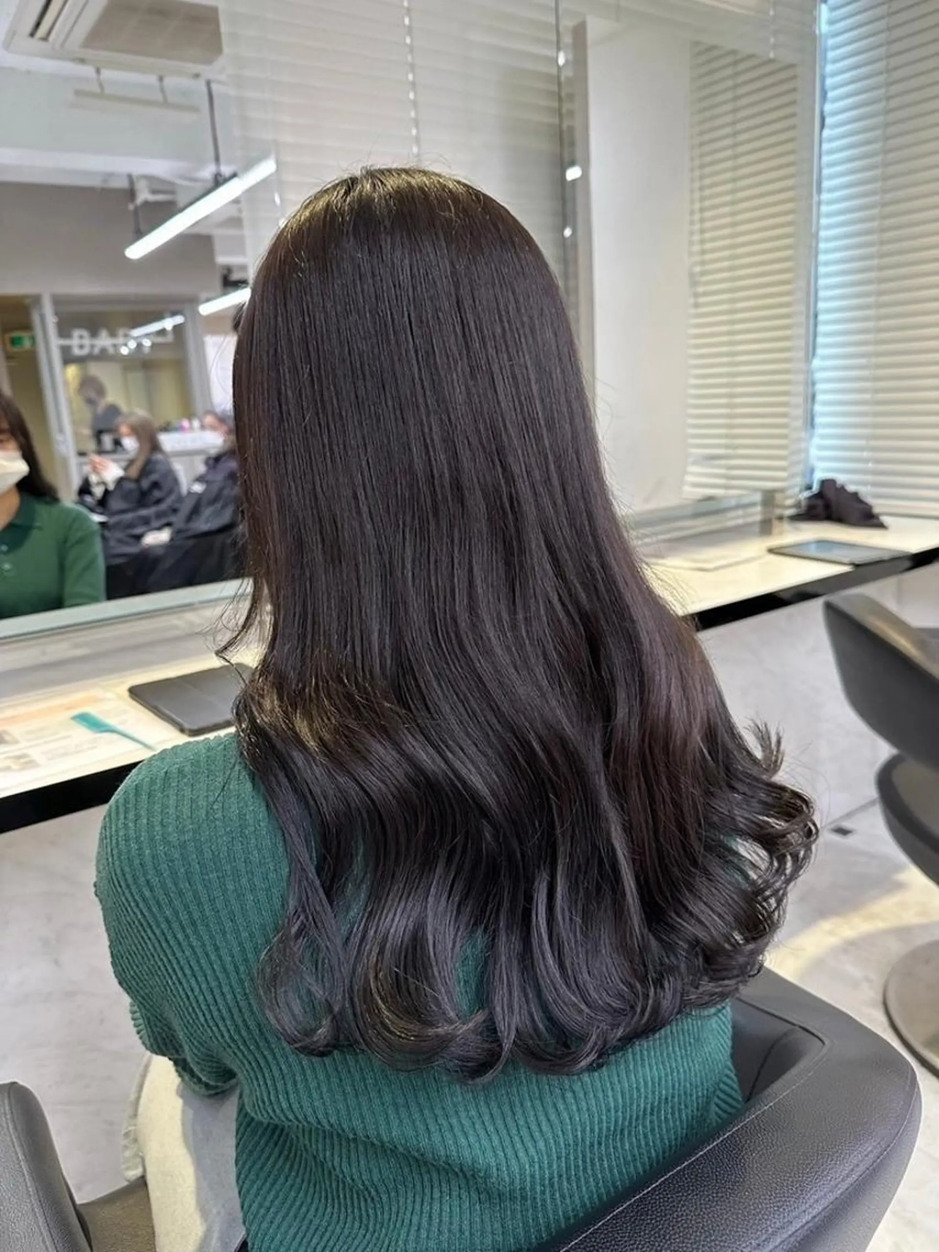 カラー 暗め透明感カラー🤍 トレンドスタイル🤍のヘアスタイル