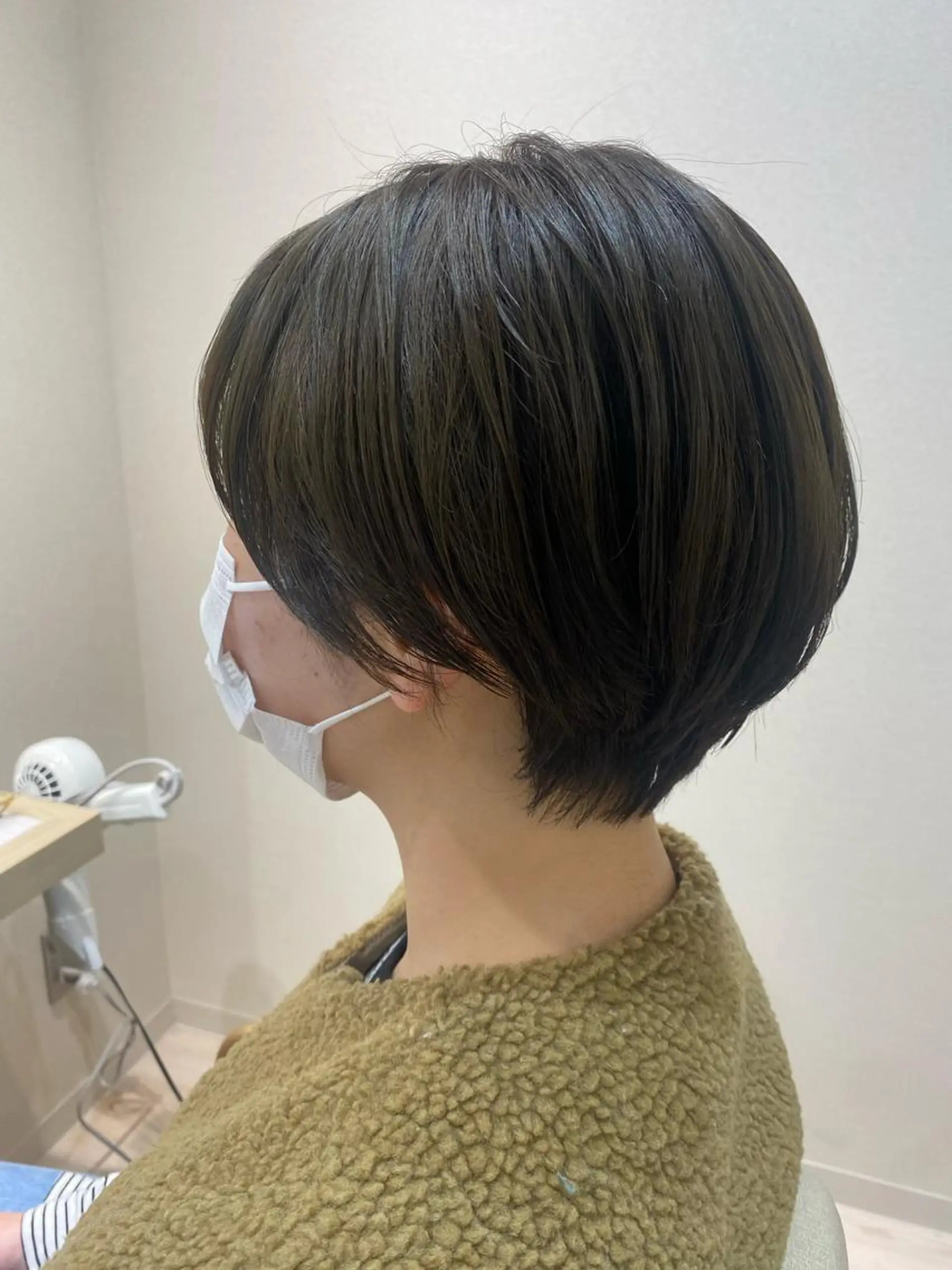 ショート カット ヘアカラー トリートメント ヘッドスパ mina .のヘアスタイル