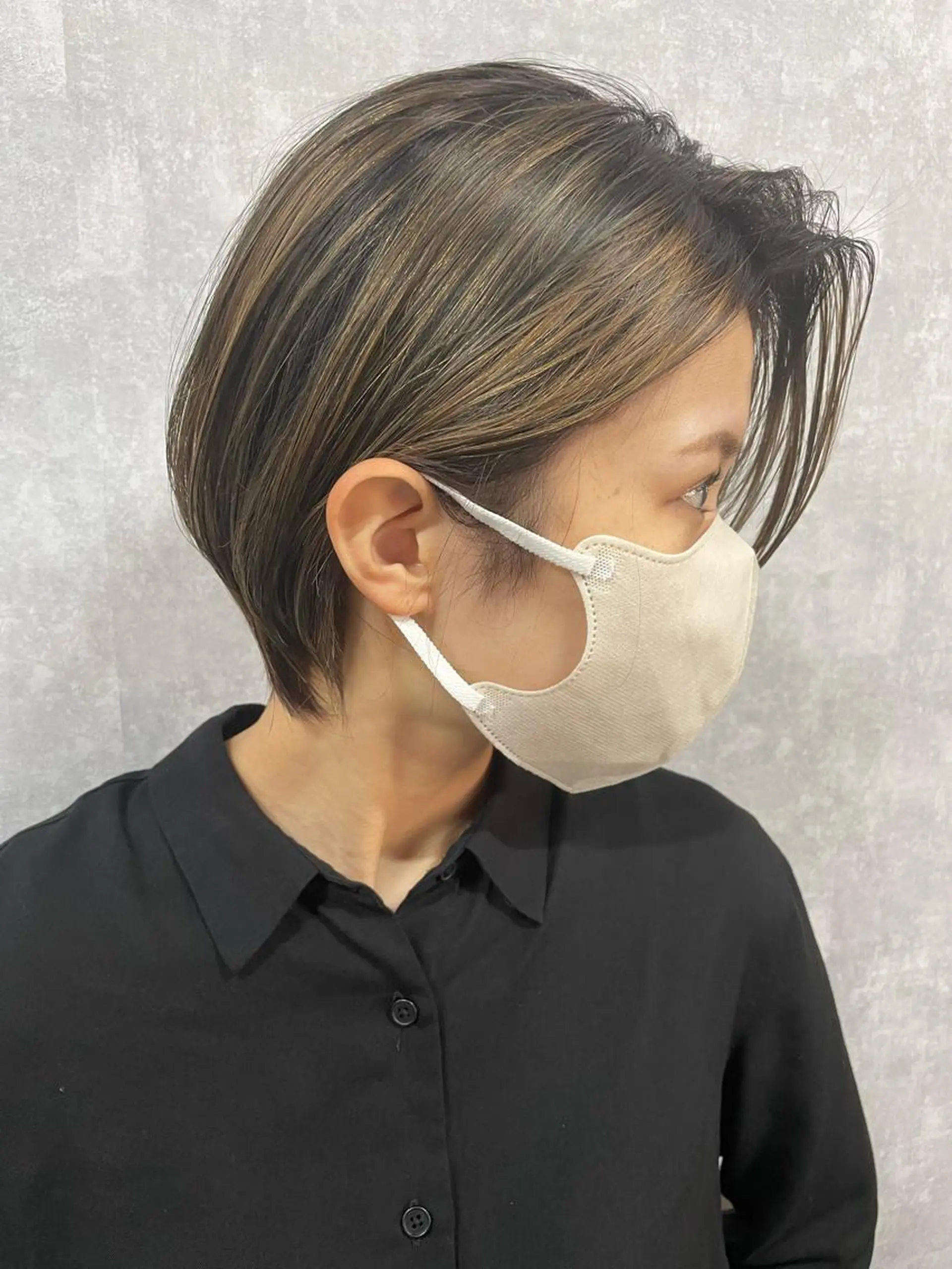 ショート 切りっぱなしボブ ショートボブ ハンサムショート 丸みショート アッシュ カット ヘアカラー トリートメント C’LD hair  produce /シールドヘア所属・モテ髪/ボブ/ショー ト/アダチフウトのヘアスタイル