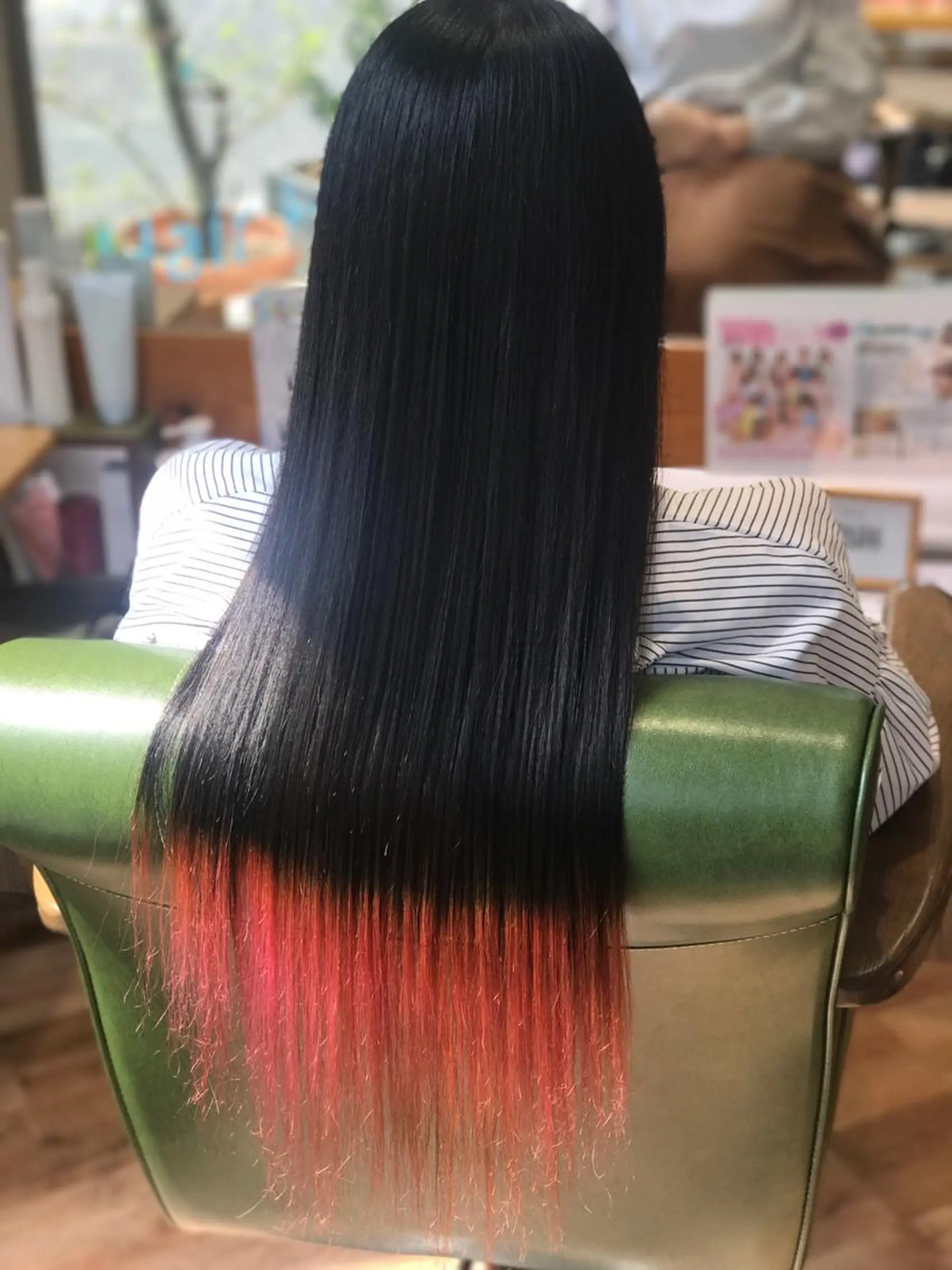 ロング カラー グラデーションカラー ピンクカラー ロング 代表　清水稔也 オージュアソムリエのヘアスタイル