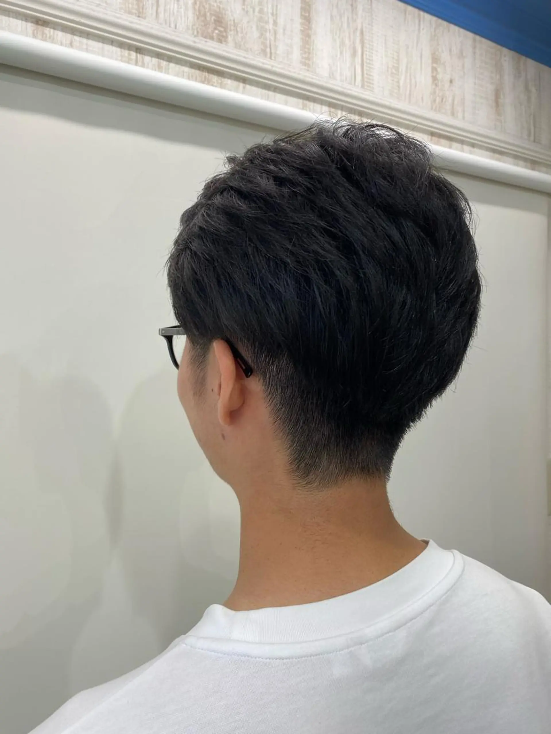 ショート メンズ ハイトーン・デザイン Shoseiのヘアスタイル