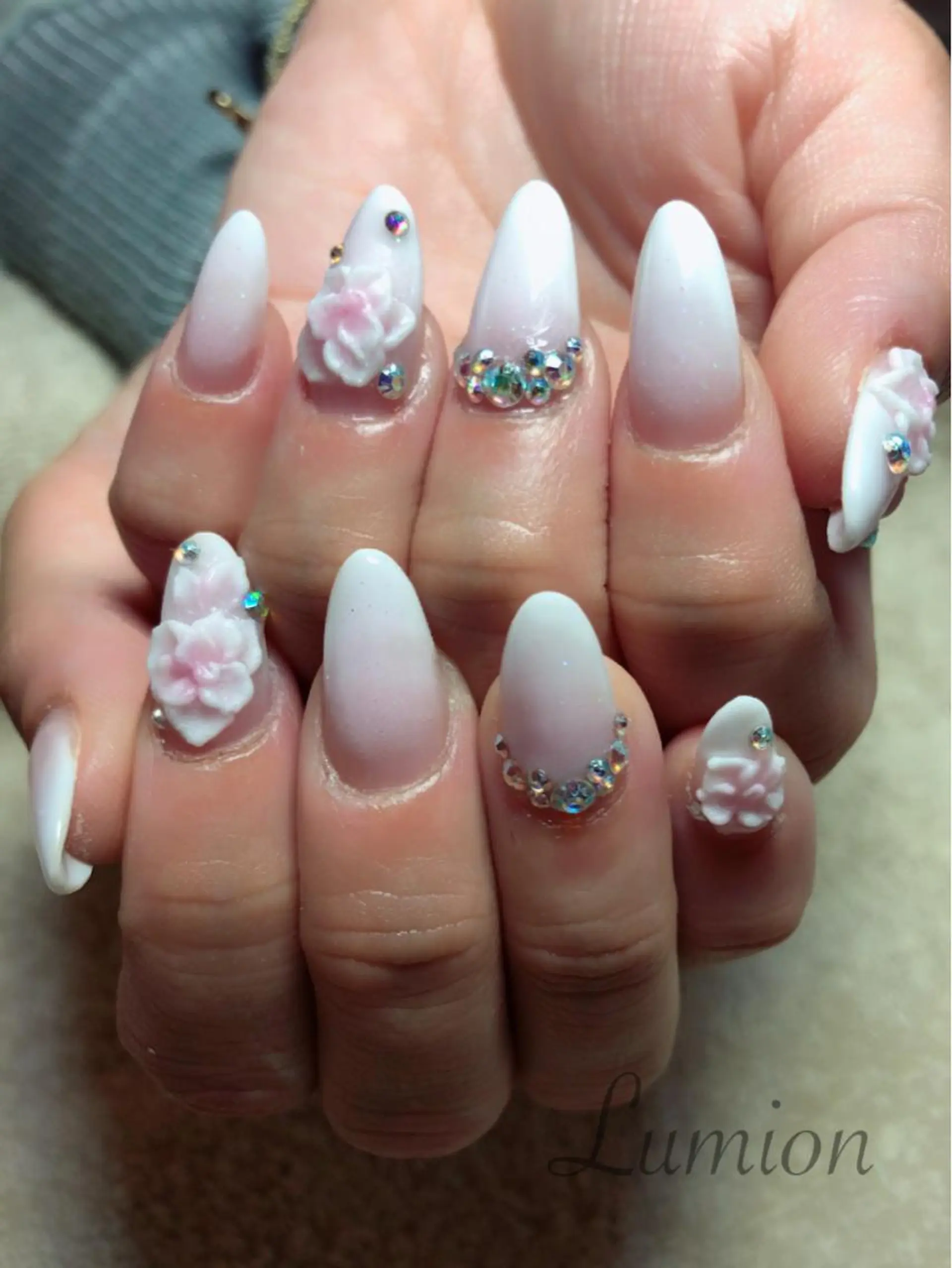 ネイル スカルプネイル ブライダルネイル 菊地 美沙斗のネイルデザイン