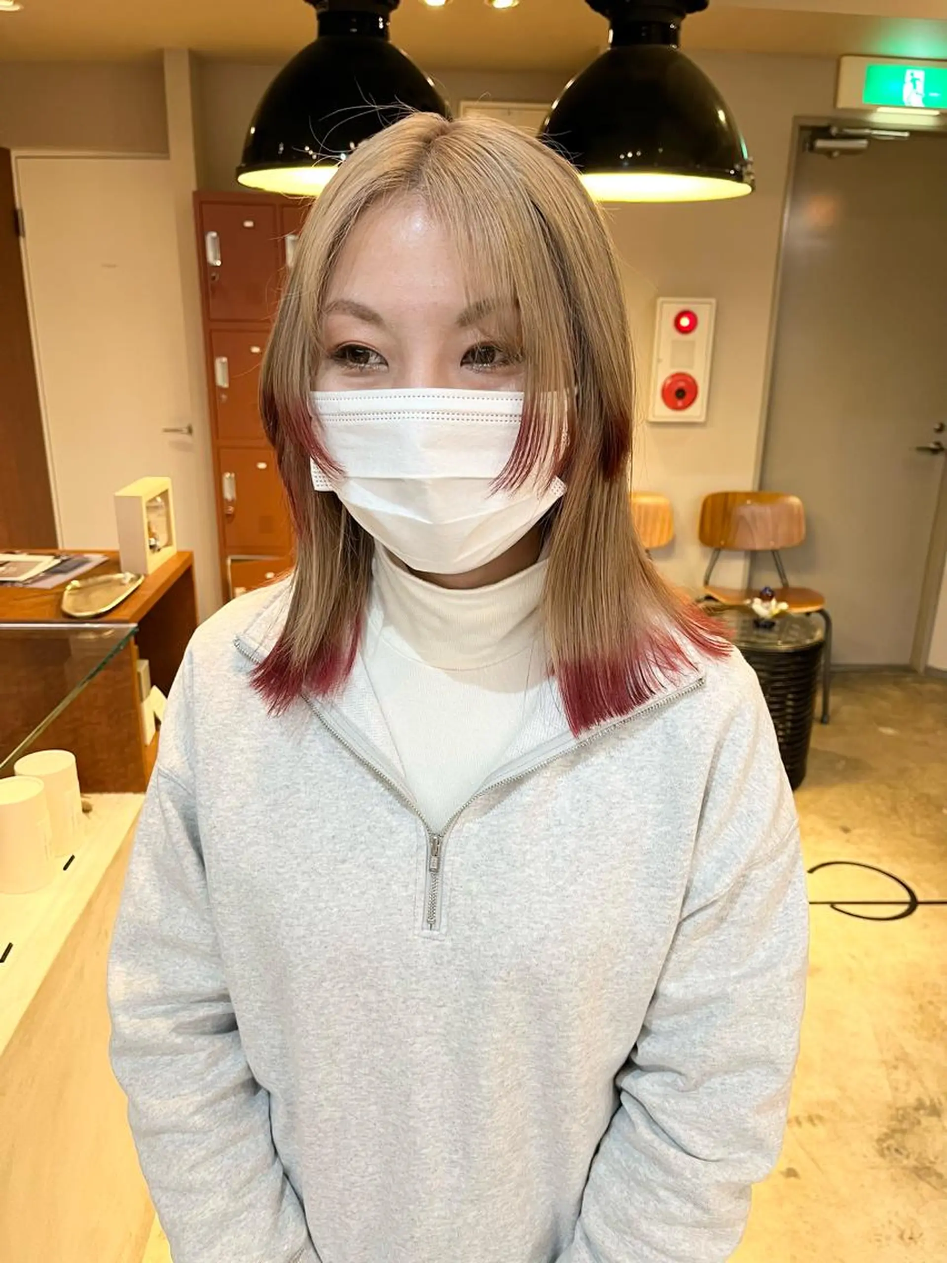ミディアム カラー ブリーチ カット ヘアカラー トリートメント 🩷ハイトーン透明感 レイヤー🩷ユリカのヘアスタイル
