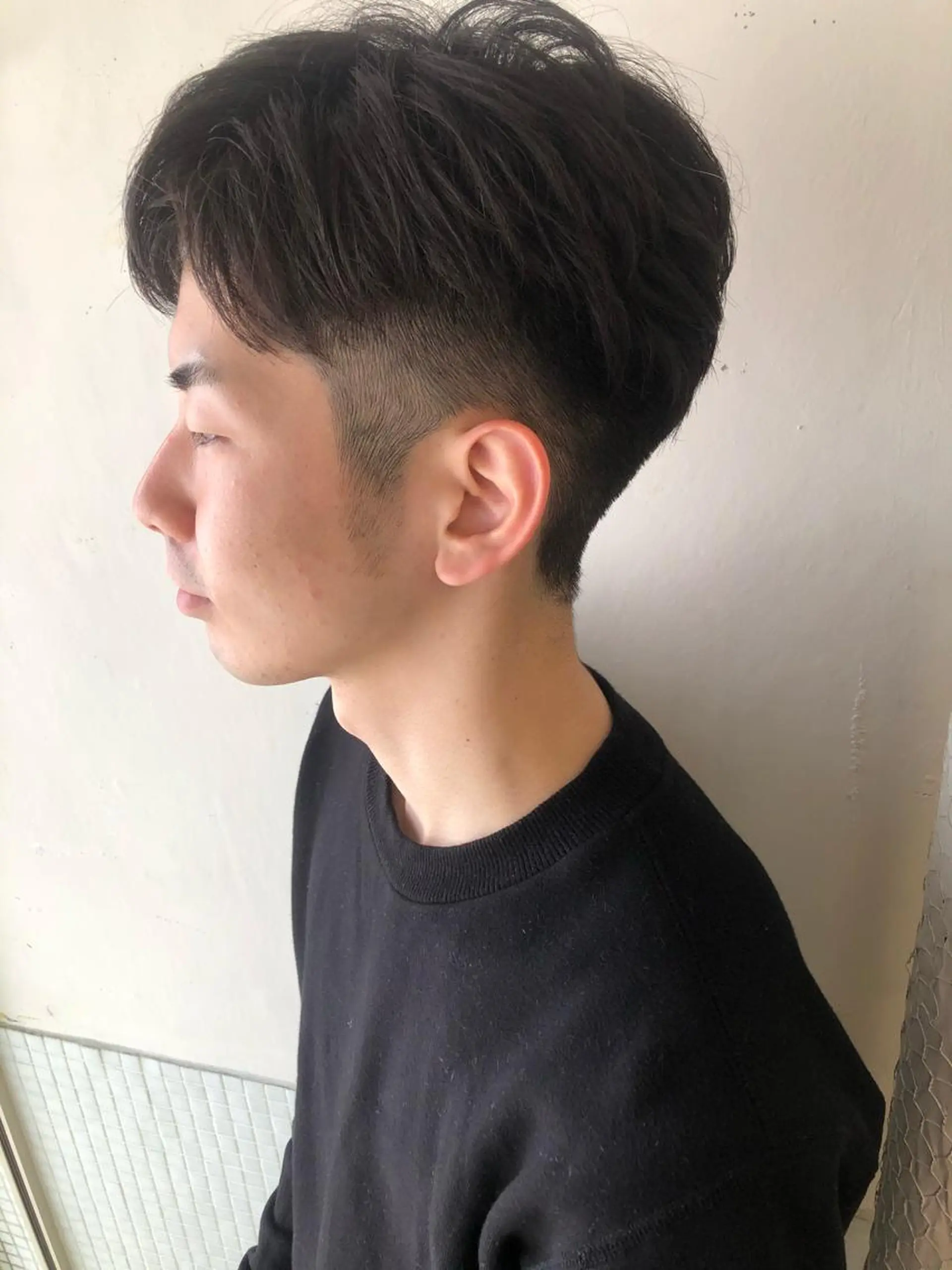 ショート メンズ 刈り上げ カット 山本 芳喜のヘアスタイル
