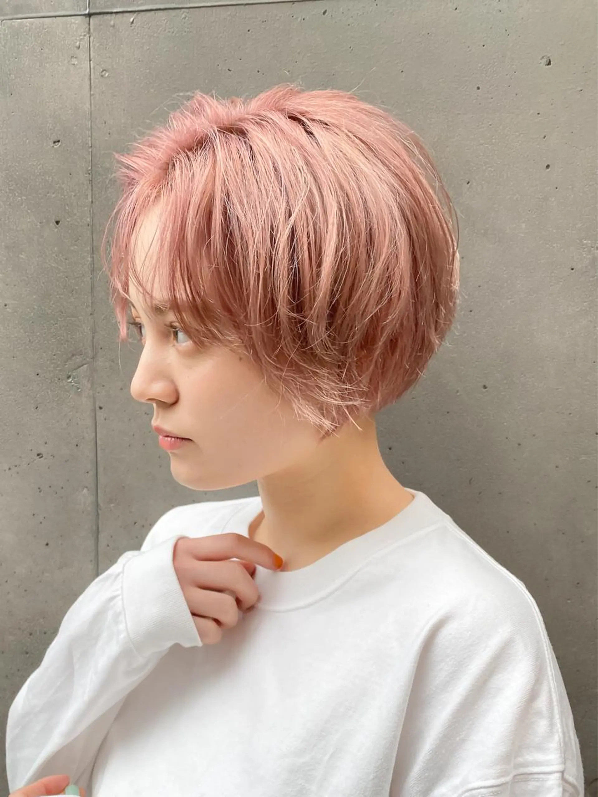 ショート カラー ブリーチ ケアブリーチ ピンクカラー ショートヘア ✨ハッシュカット✨ ユウキ✨のヘアスタイル