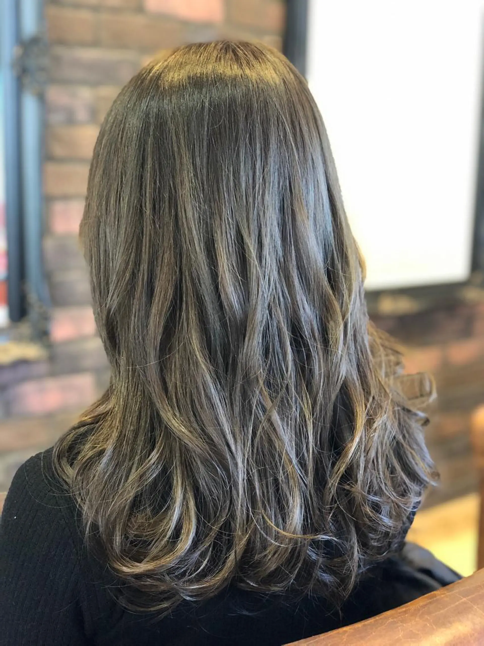 セミロング カラー パーマ ハイライトカラー ハイライト カット ヘアカラー トリートメント olga所属・松尾謙佑【ハイライト LEDエクステ】のヘアスタイル