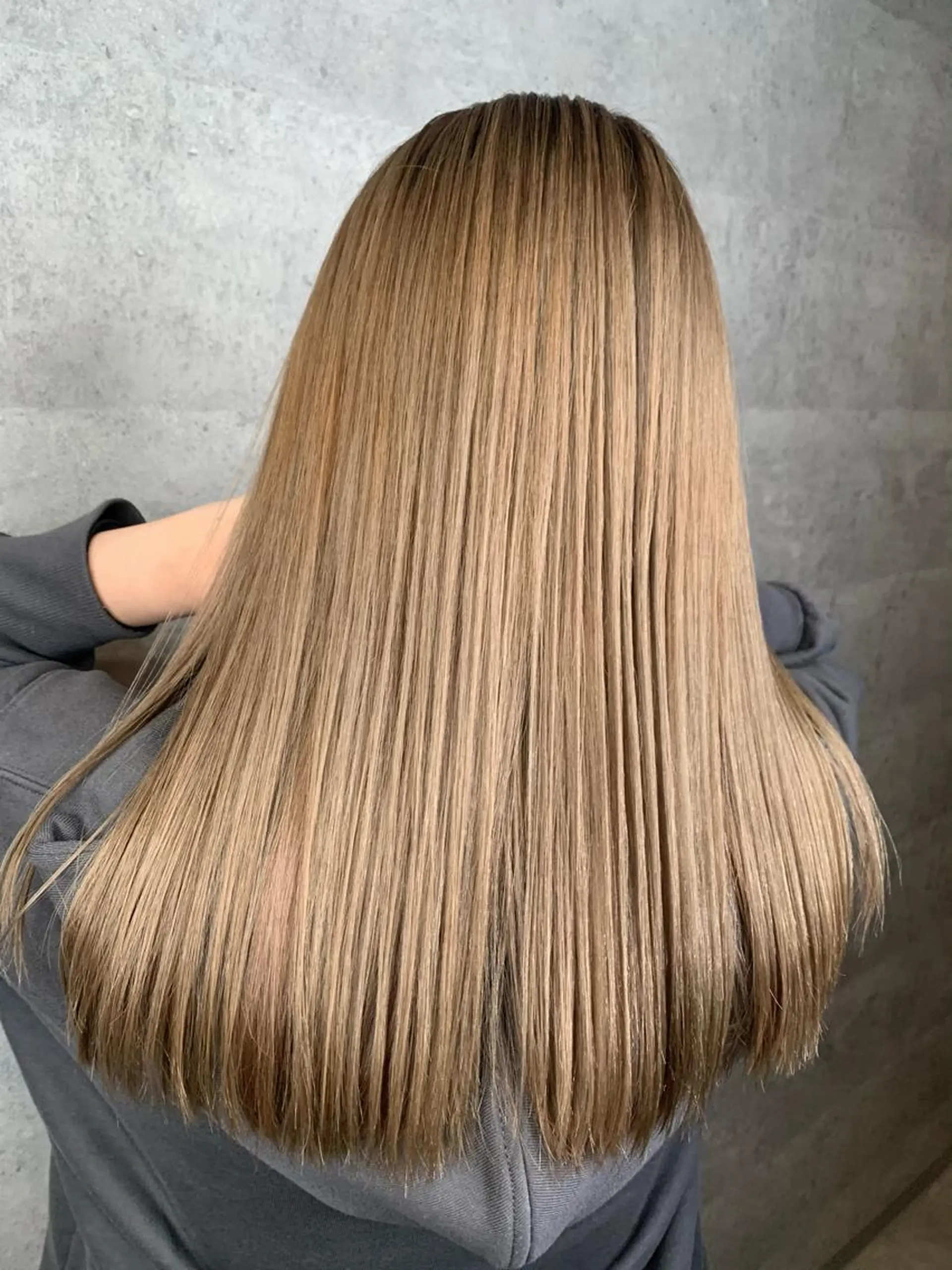 ロング mimiiy梅田 中崎町ハイトーンのヘアスタイル