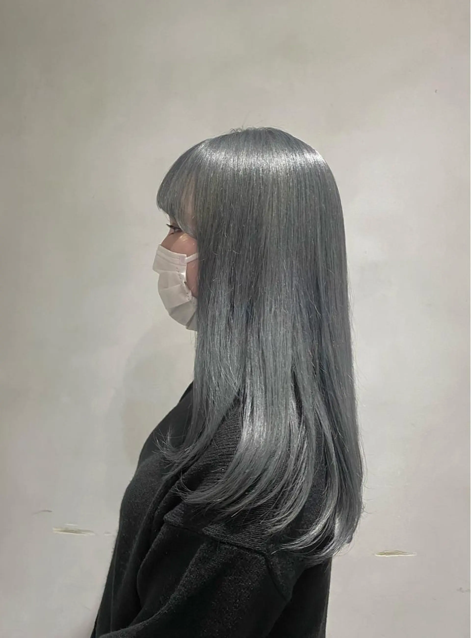 ロング アッシュ motel所属・モデルや芸能人も通う ✨マンツーマンサロンのヘアスタイル