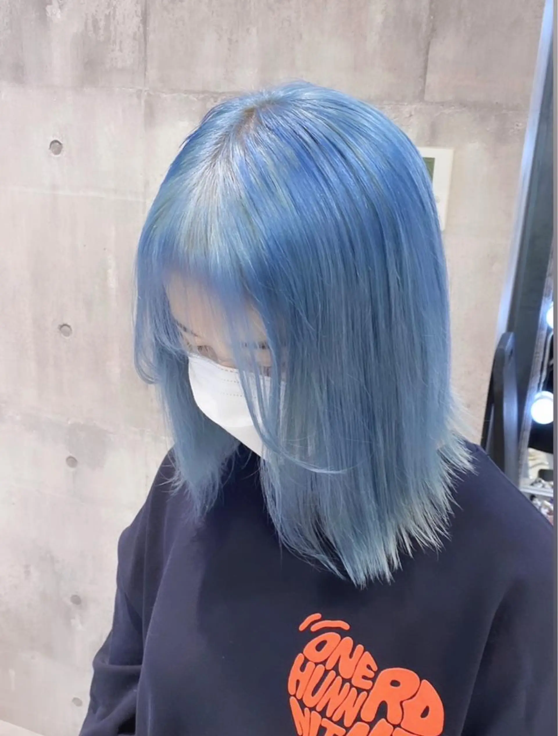 ミディアム カラー パーマ ヘアアレンジ メンズ キッズ ネイル マツエク・マツパ アイブロウ ブルーカラー ブルー クリアネイル ハイトーンNo.1 👩🏼NaGiSaのヘアスタイル