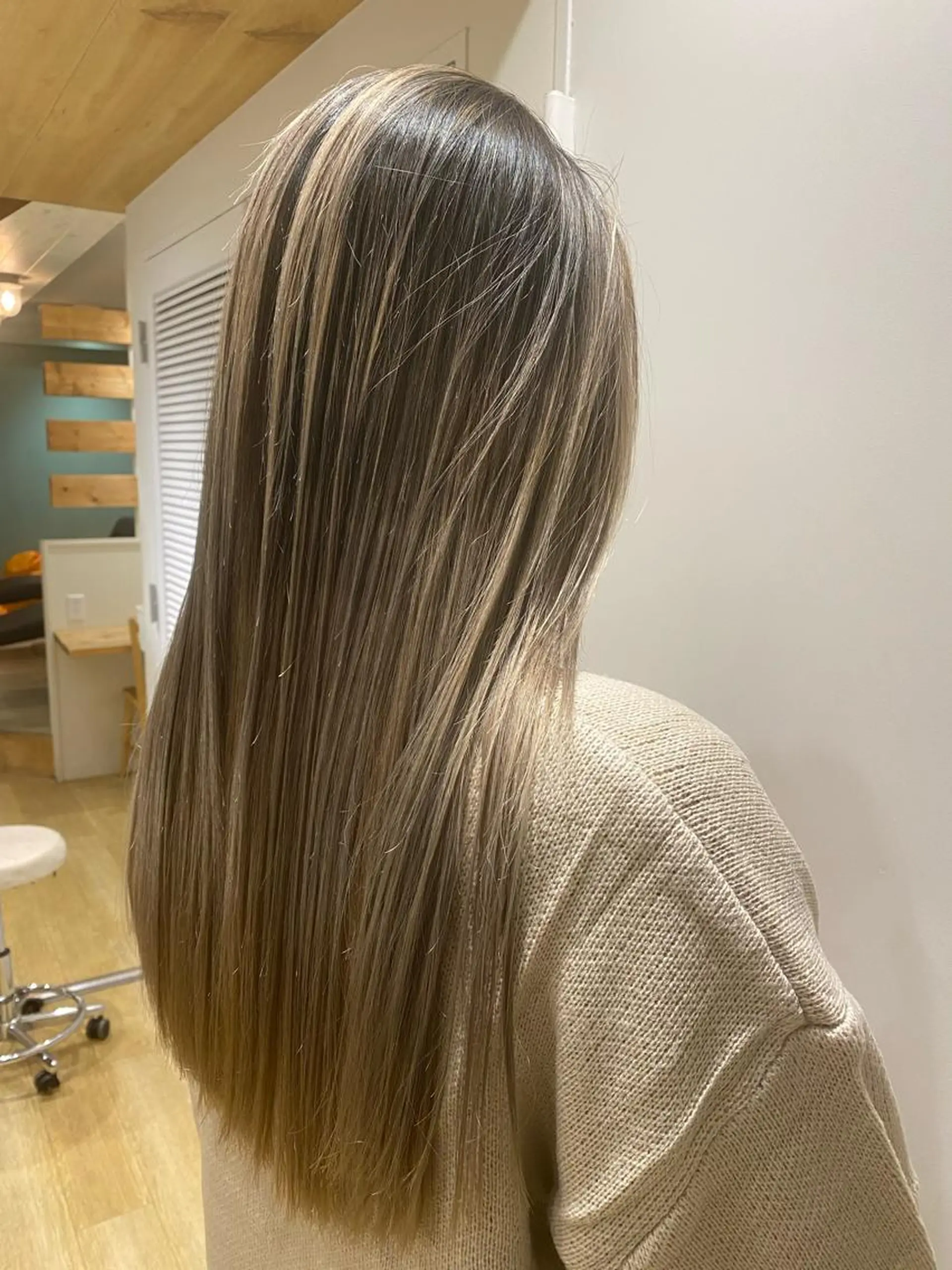 ロング カラー kawabe maikoのヘアスタイル