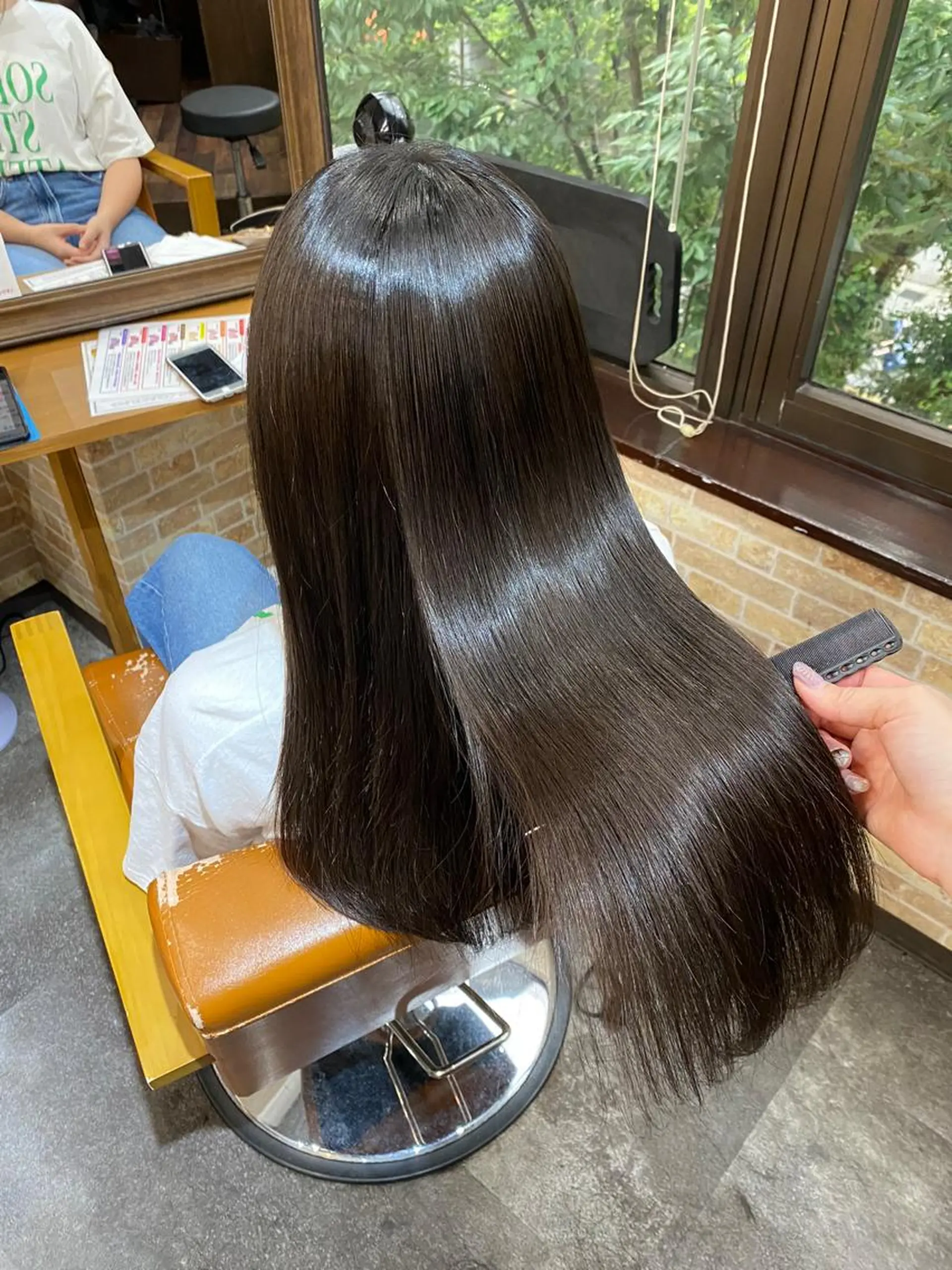 ロング ヘアカラー トリートメント 髪質改善 🤍erikaのヘアスタイル