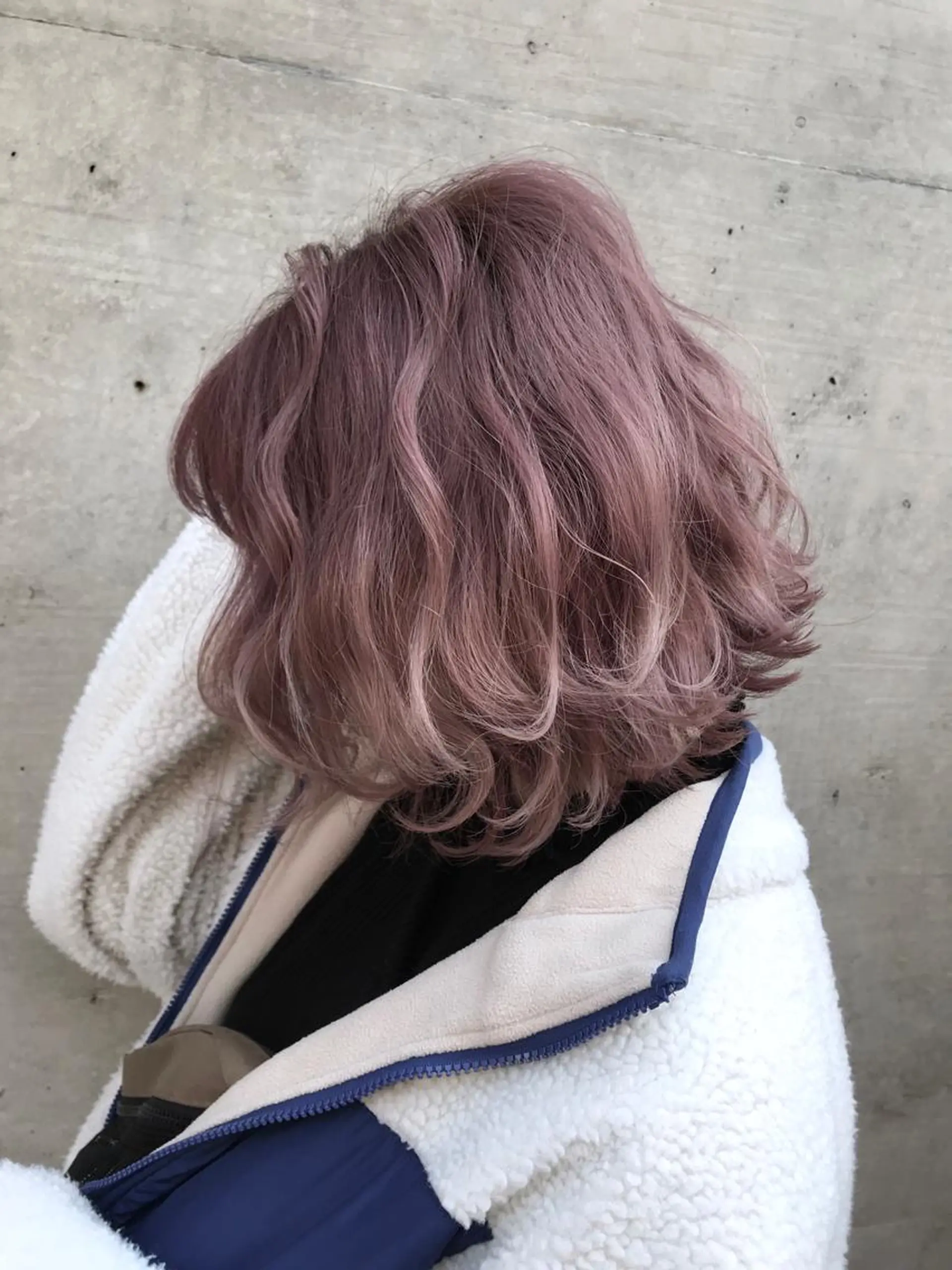 ショート 前下がりボブ アッシュ ボブ 外ハネヘア ていねい技術No.1 🌈諏訪 健太のヘアスタイル