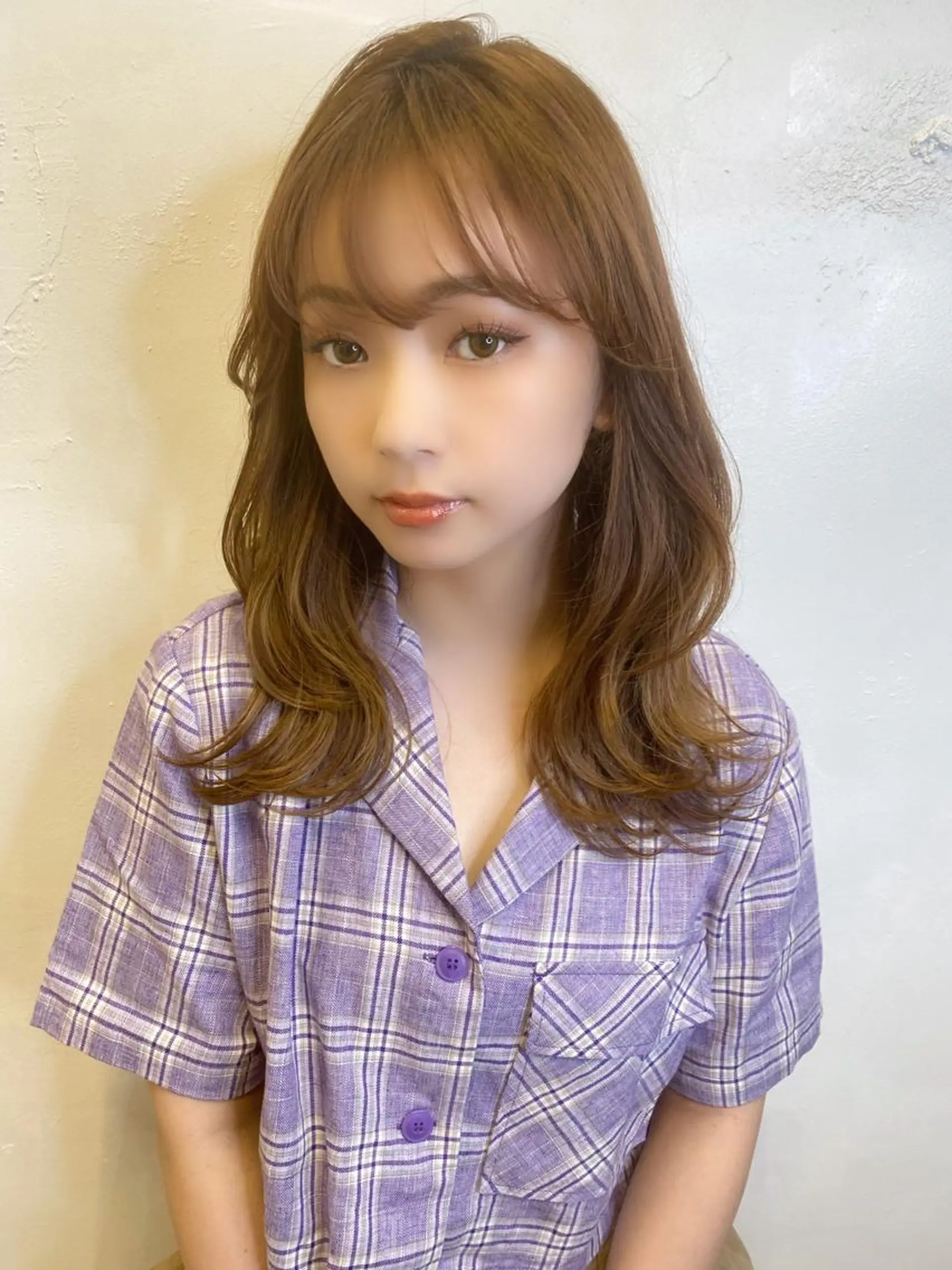 ロング カラー ベージュカラー くびれヘア 韓国風ヘア ロング シースルーバング カット ヘアカラー 藤間 帆乃夏（とうまほのかのヘアスタイル