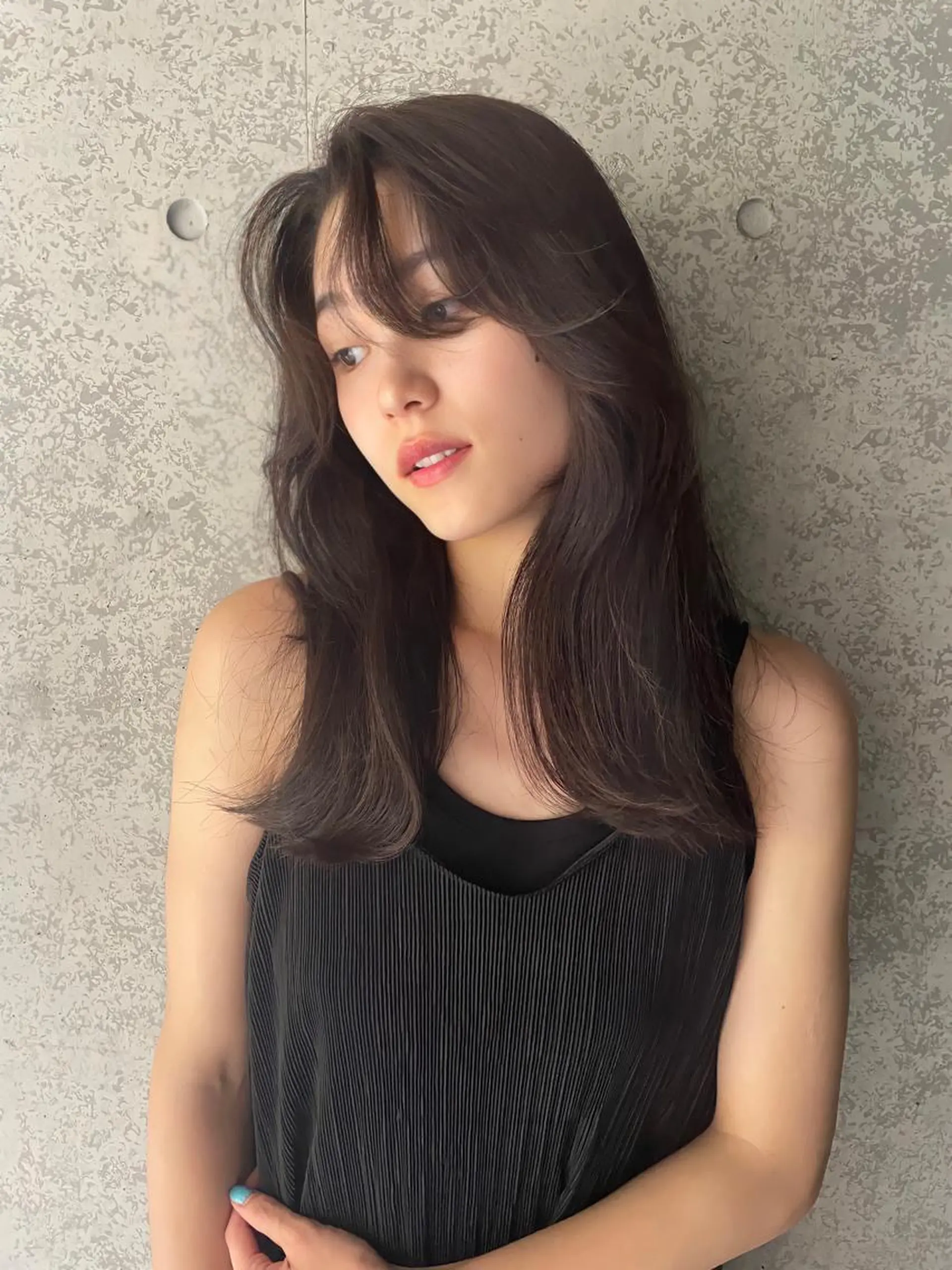 セミロング カラー 透明感カラー グレージュ くびれヘア LEANE THE TOKYO所属・レイヤーカット無料/ 青山/荒谷進介のヘアスタイル