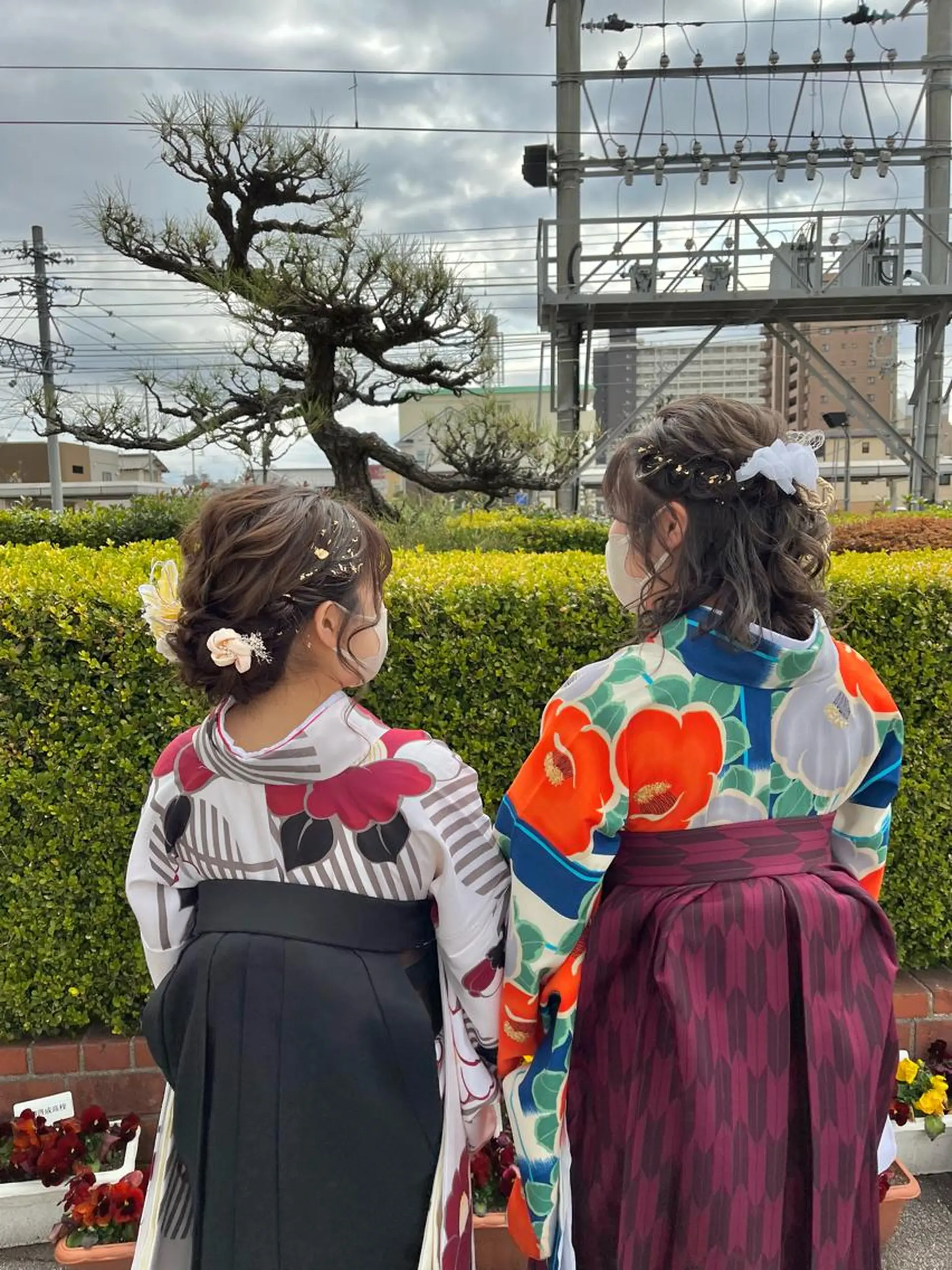 セミロング ヘアアレンジ 卒業式のヘアスタイル 栗林 姫花のヘアスタイル