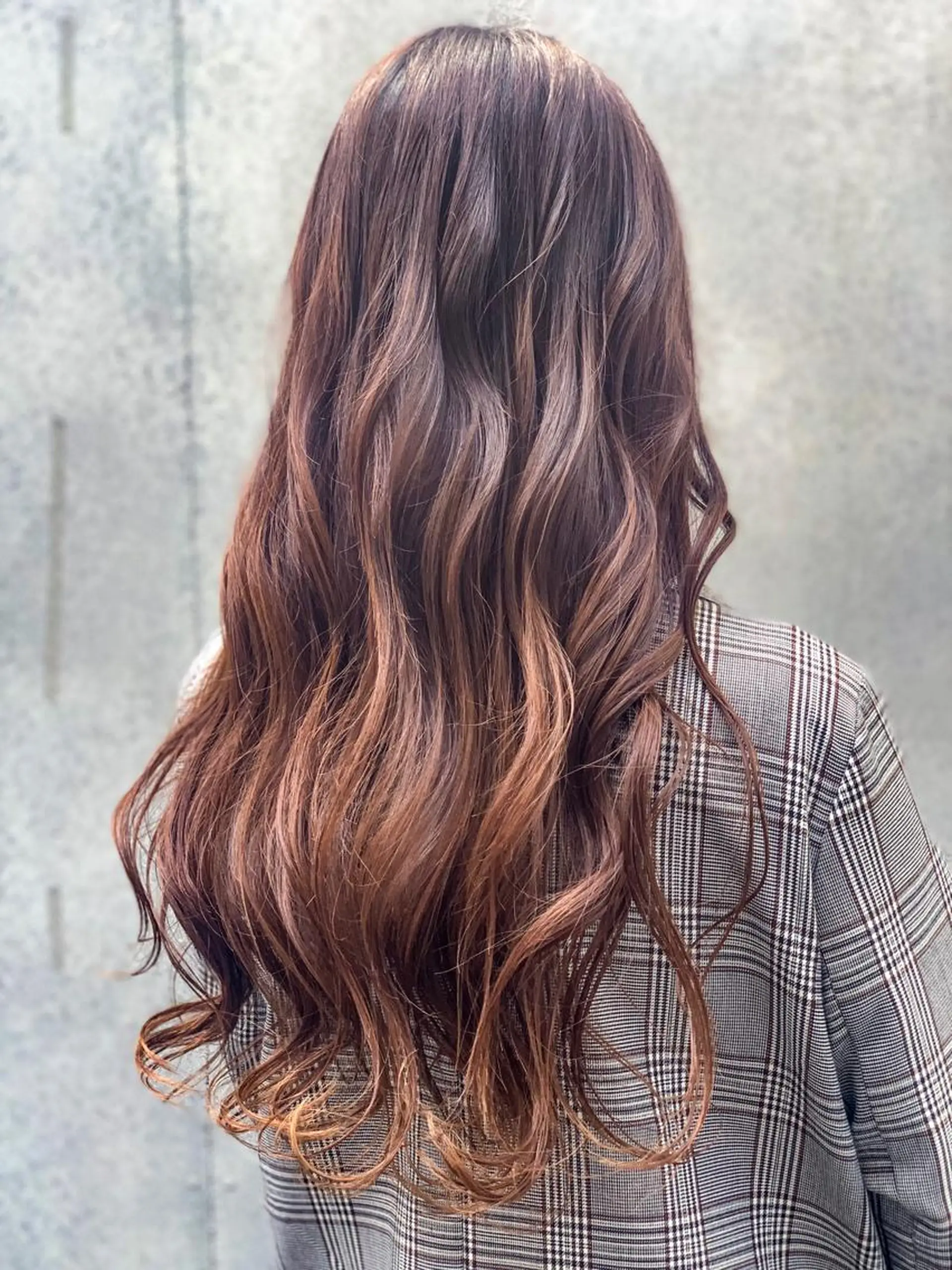 ロング カラー 平 ちひろのヘアスタイル