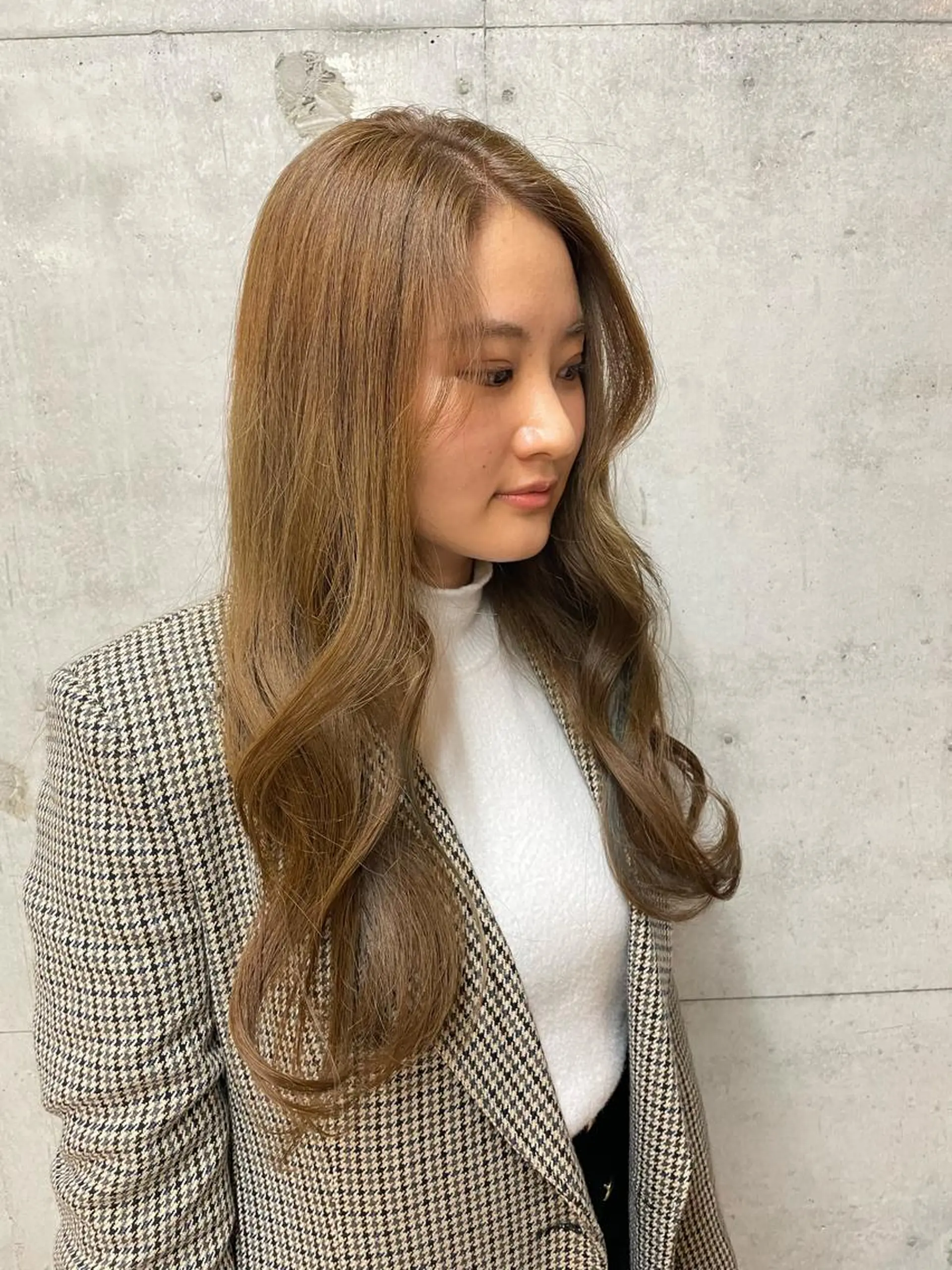 ロング カラー カット ヘアカラー 女性に人気♪ はやしほのかのヘアスタイル