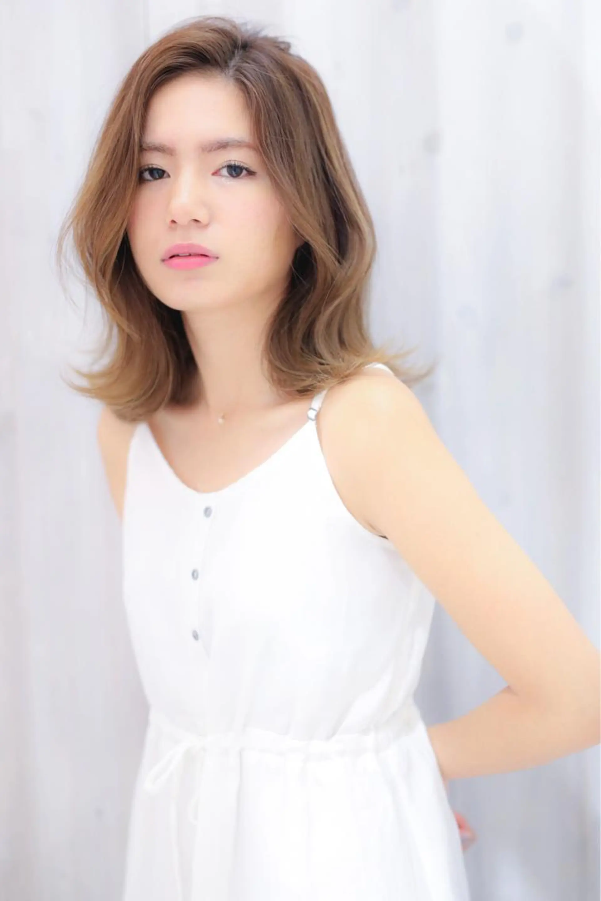 ミディアム カラー ベージュカラー ハイライトカラー ハイライト SALOWIN四条河原町所属・中村 美穂のヘアスタイル