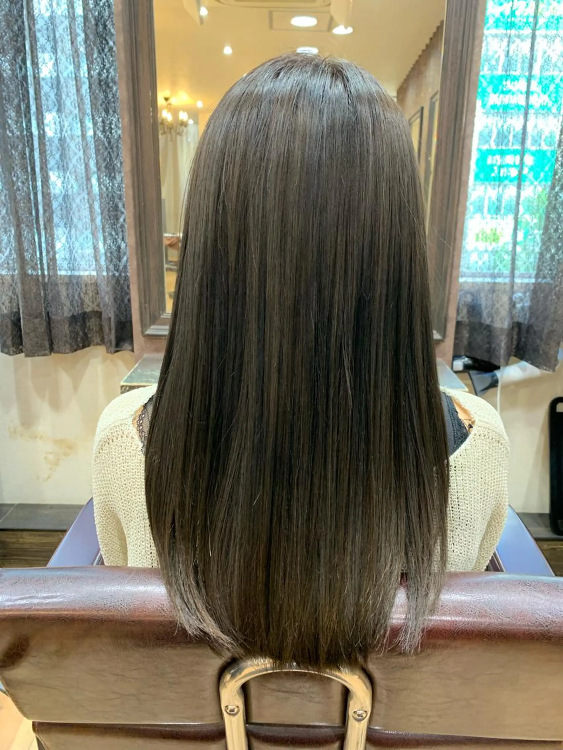 ロング カラー 髪質改善🩵艶髪 ストレート🩵山口のヘアスタイル