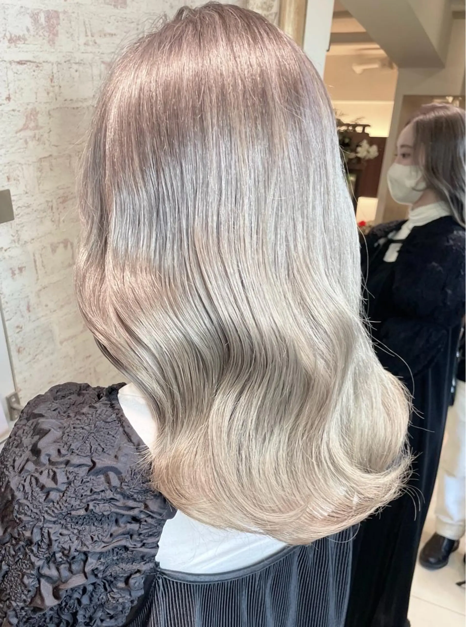 セミロング カラー ミストバング ベージュカラー ブリーチ ブルーカラー ケアブリーチ ヘアカラー matiz マティス 表参道所属・🤎アンブレラカラー 髪質改善 丸尾】のヘアスタイル