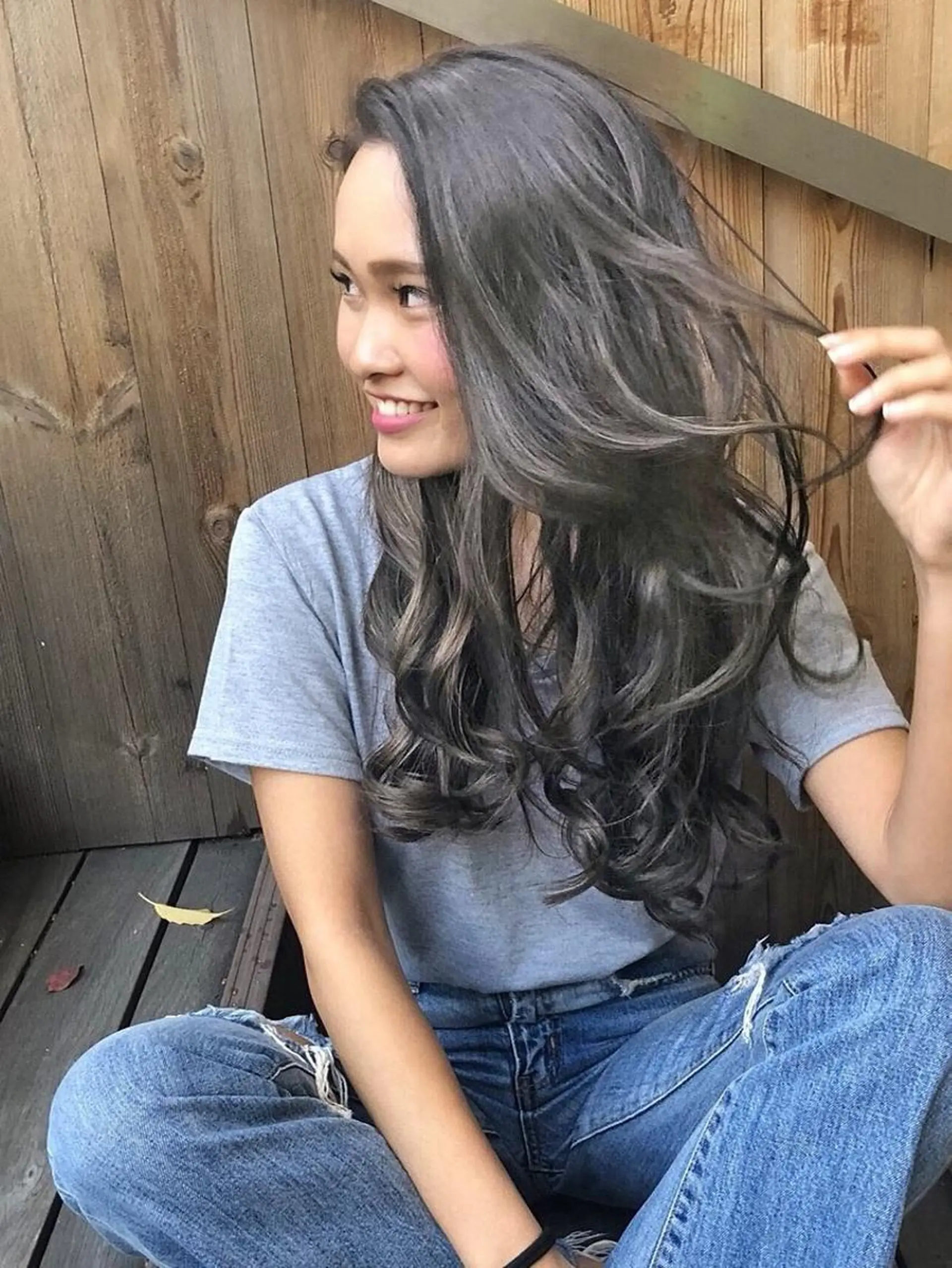 ロング カラー ヘアアレンジ Device ディバイスのヘアスタイル