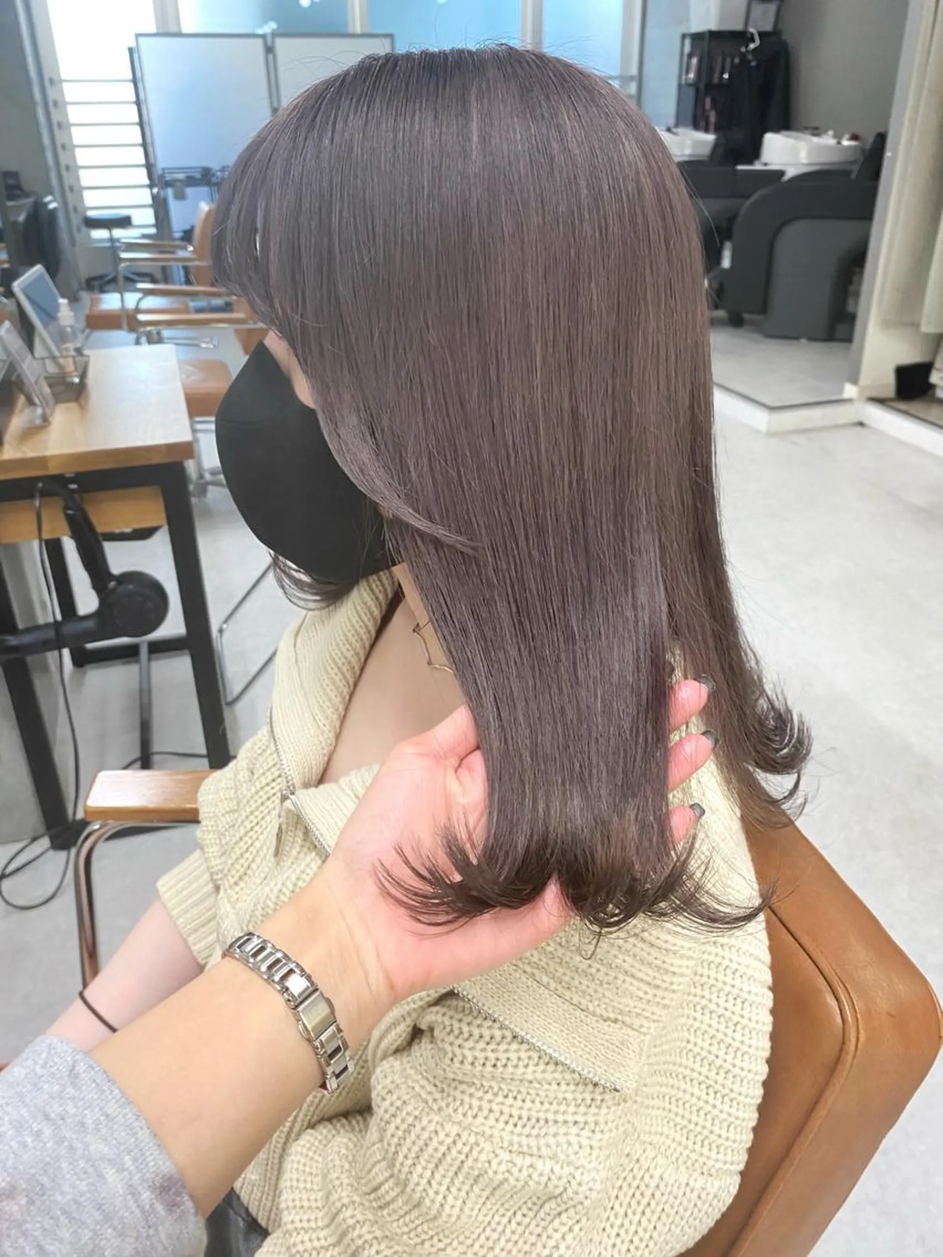 セミロング カラー ヘアアレンジ ヘアカラー トリートメント ヘアセット 🌷FUKA🌷 まろやかハイトーンのヘアスタイル