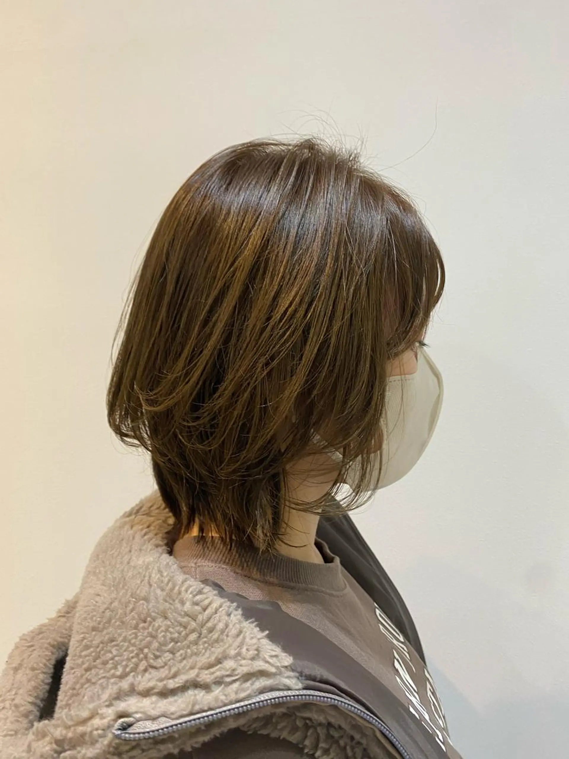 ミディアム カラー ミディアムパーマ バレイヤージュ ブリーチ ケアブリーチ デザインカラー 大人かわいい×艶髪 🤍塩川のヘアスタイル