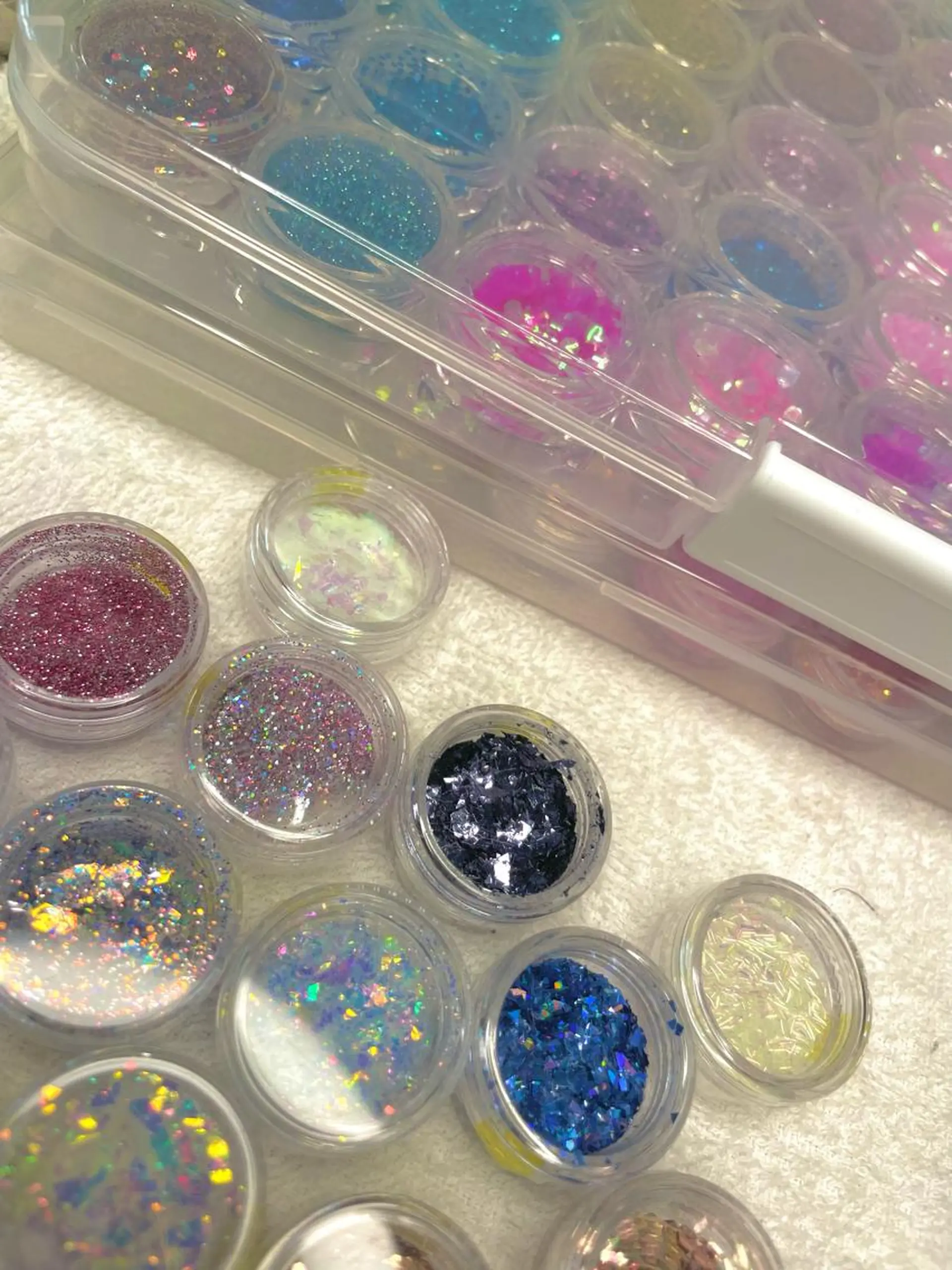 ネイル 長さ出し キラキラネイル ラメ(グリッター) ラメグラデーション ニュアンスネイル Ri-e's nailのネイルデザイン