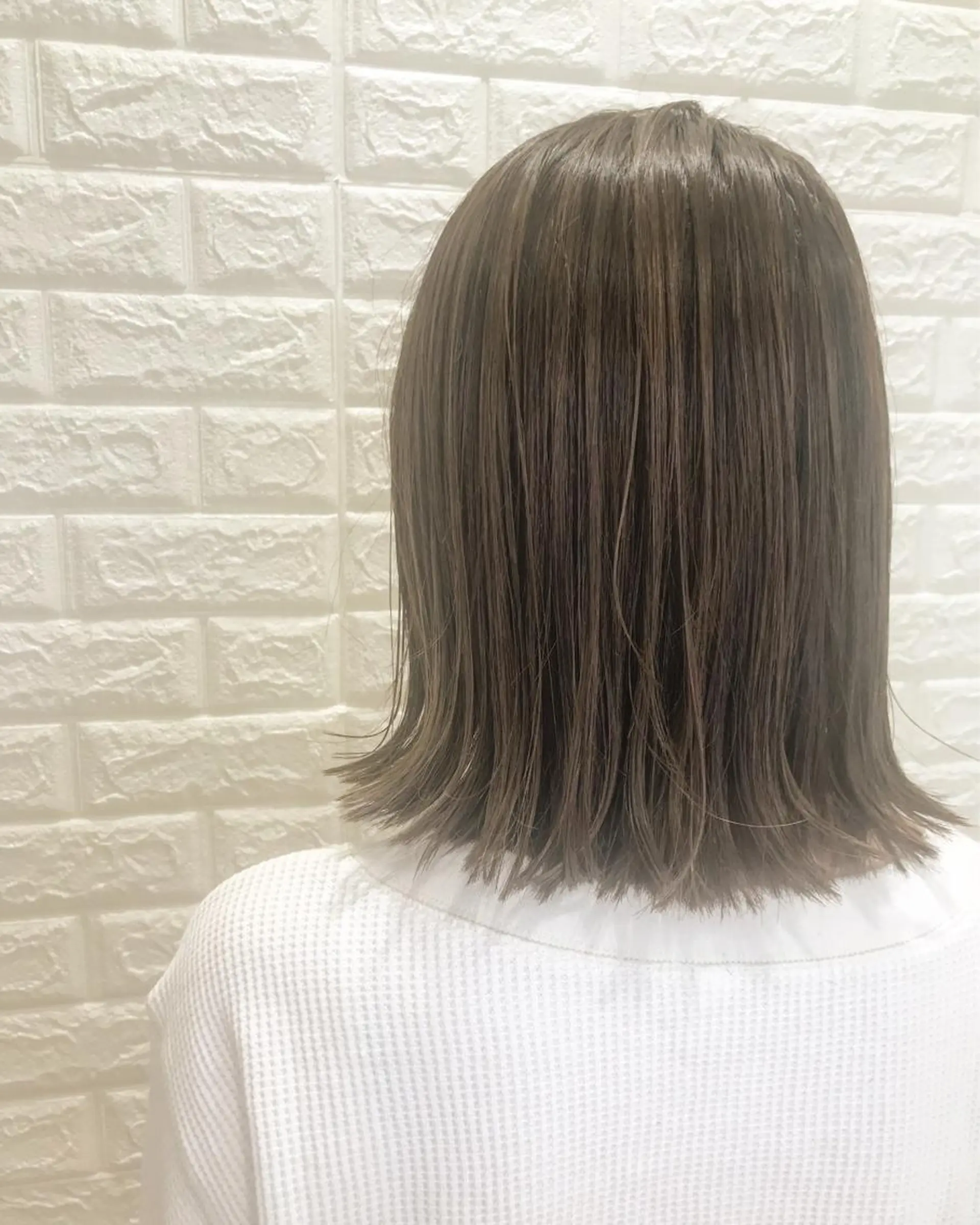 ミディアム カラー ブリーチ ハイライトカラー ハイライト ナガイ ユウキのヘアスタイル