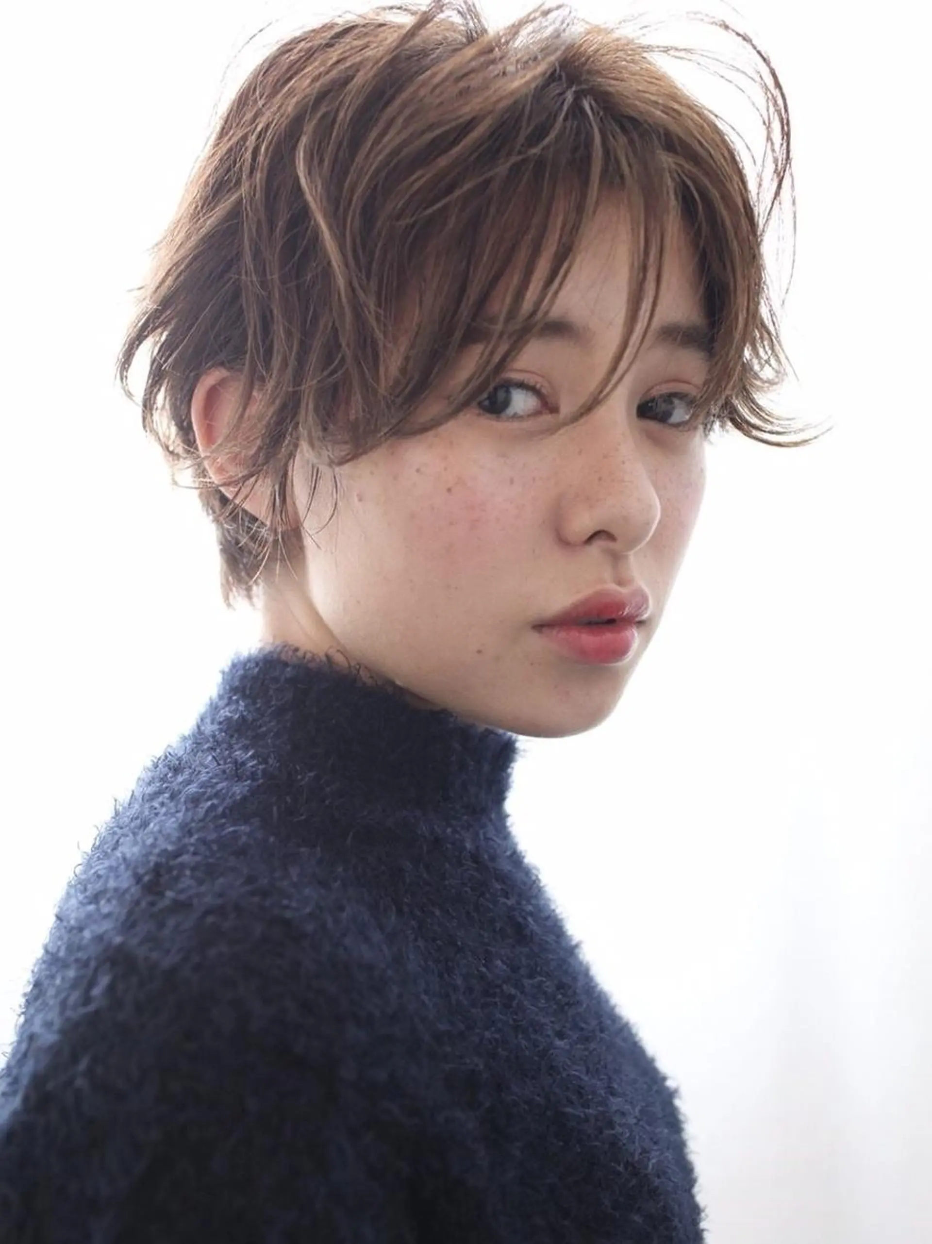 ミディアム カラー マツエク・マツパ ｓａｋｕｒａ .のマツエク・マツパデザイン