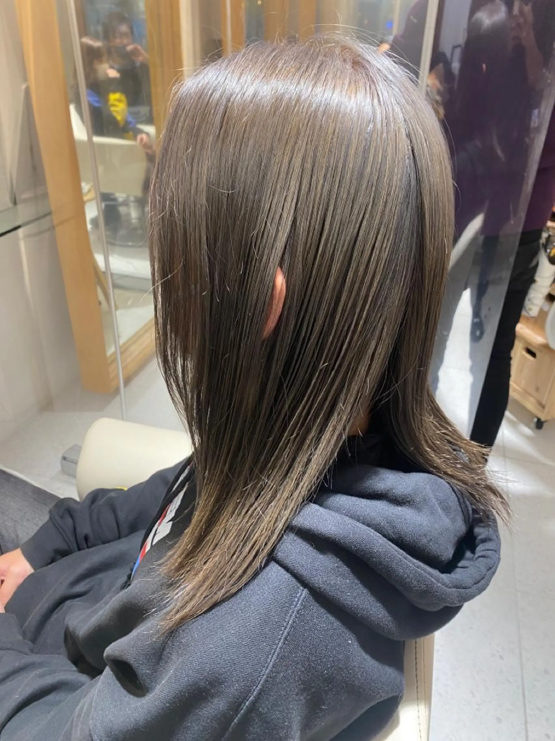 ミディアム ヘアカラー ✨オール年代🆗 🤍内田亜由子のヘアスタイル