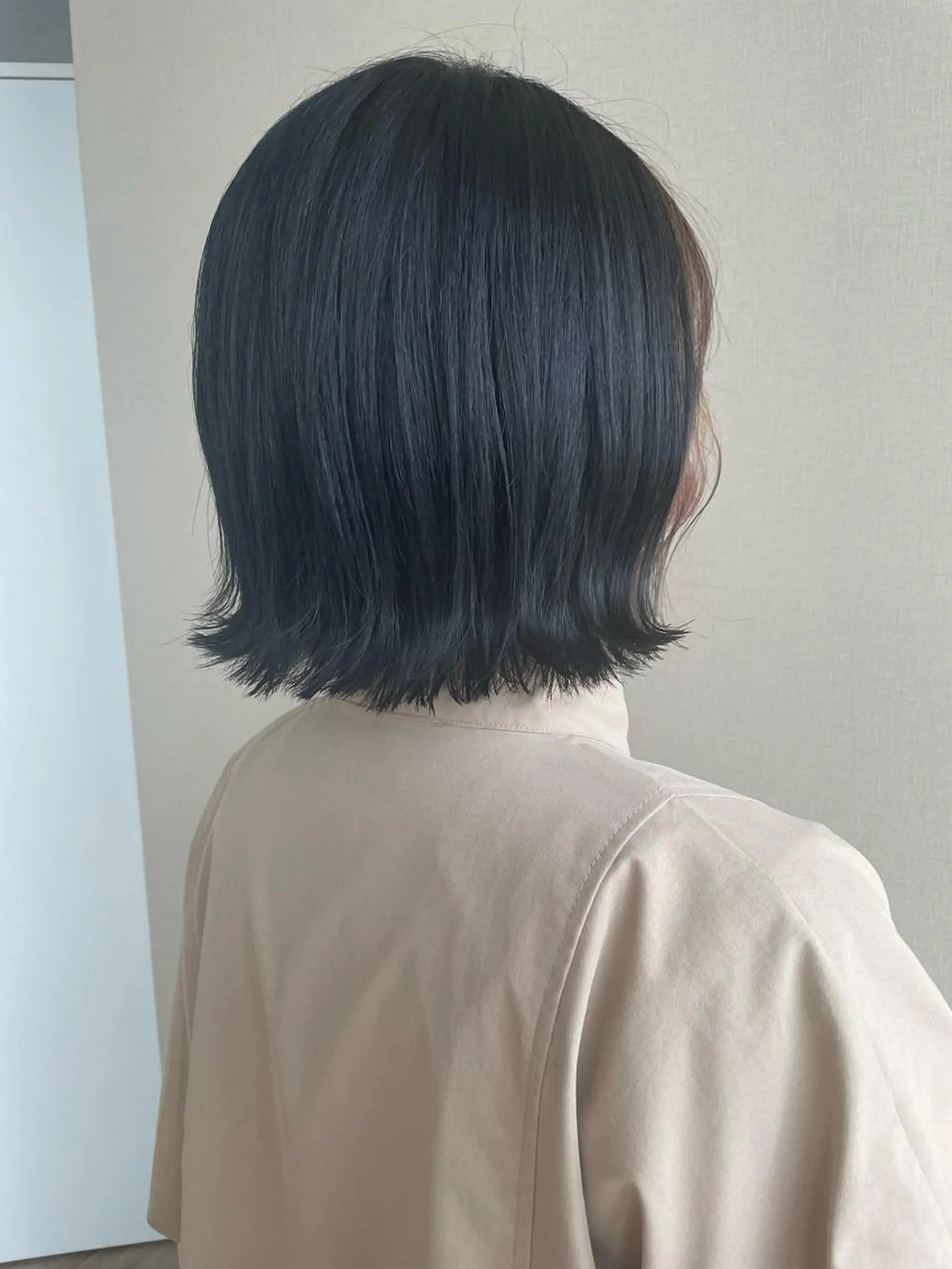 ショート カラー 切りっぱなしボブ ボブ カット ヘアカラー gotoday　shaire　saron所属・miu. ボブ/透け感カラーのヘアスタイル