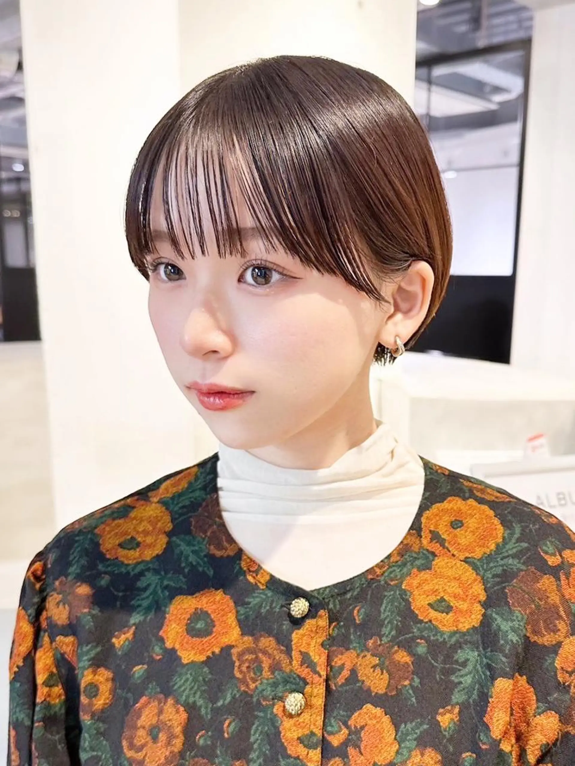 ショート カラー ベージュカラー カット ヘアカラー トリートメント ITbyALBUM 中野店のヘアスタイル