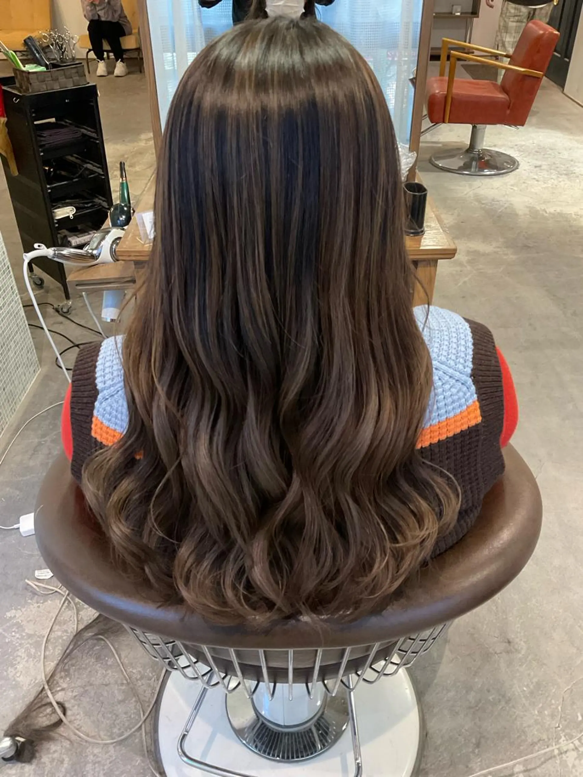 ロング カラー バレイヤージュ ブリーチ ケアブリーチ グラデーションカラー ハイライトカラー ヘアカラー sweetroom茅ヶ崎南口店所属・∮フェードスタイル∮ 加藤嘉陛のヘアスタイル