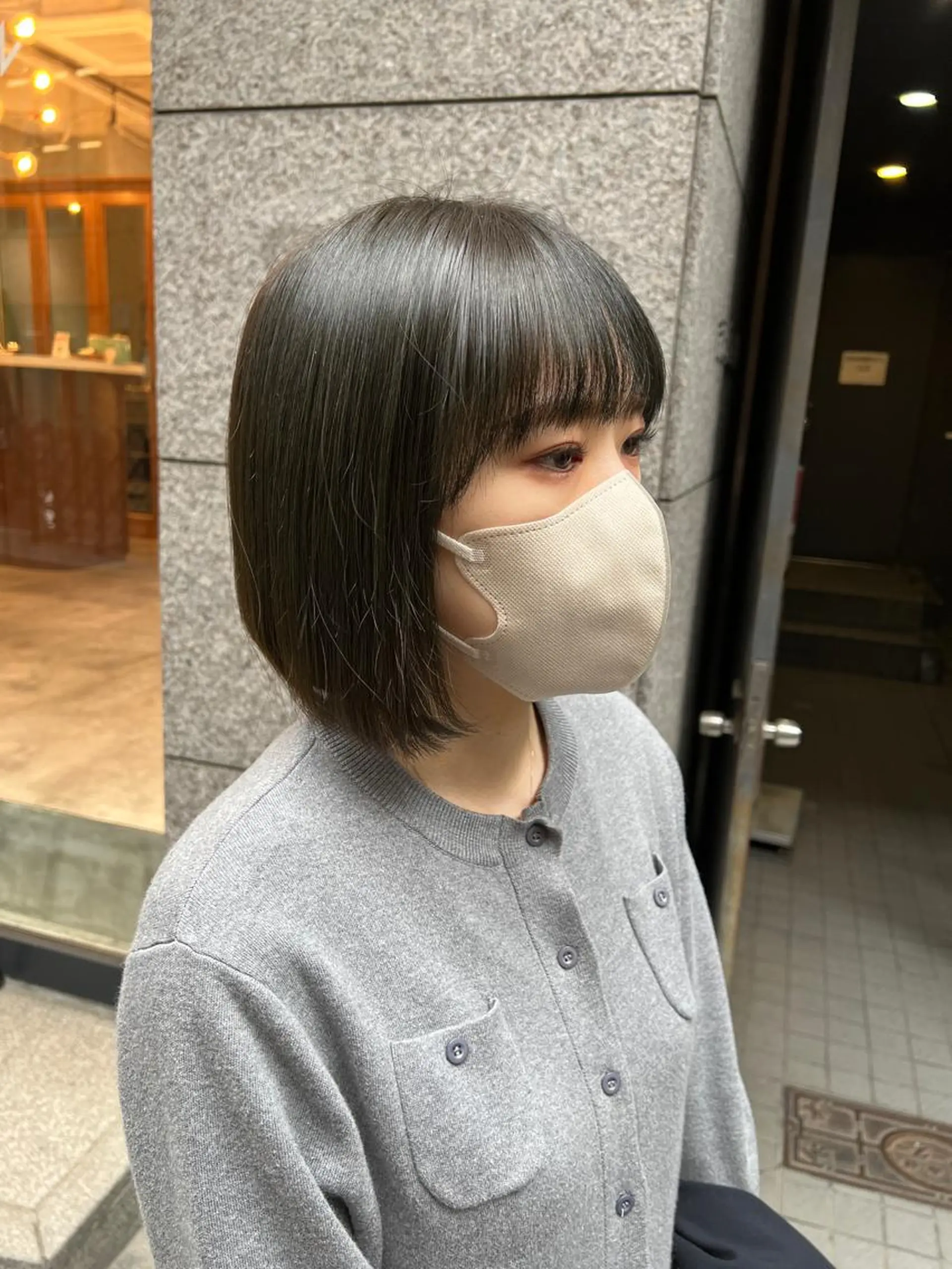 ショート カラー グレージュ オリーブグレージュ オリーブグレー カット ヘアカラー トリートメント ノイシキ サキのヘアスタイル