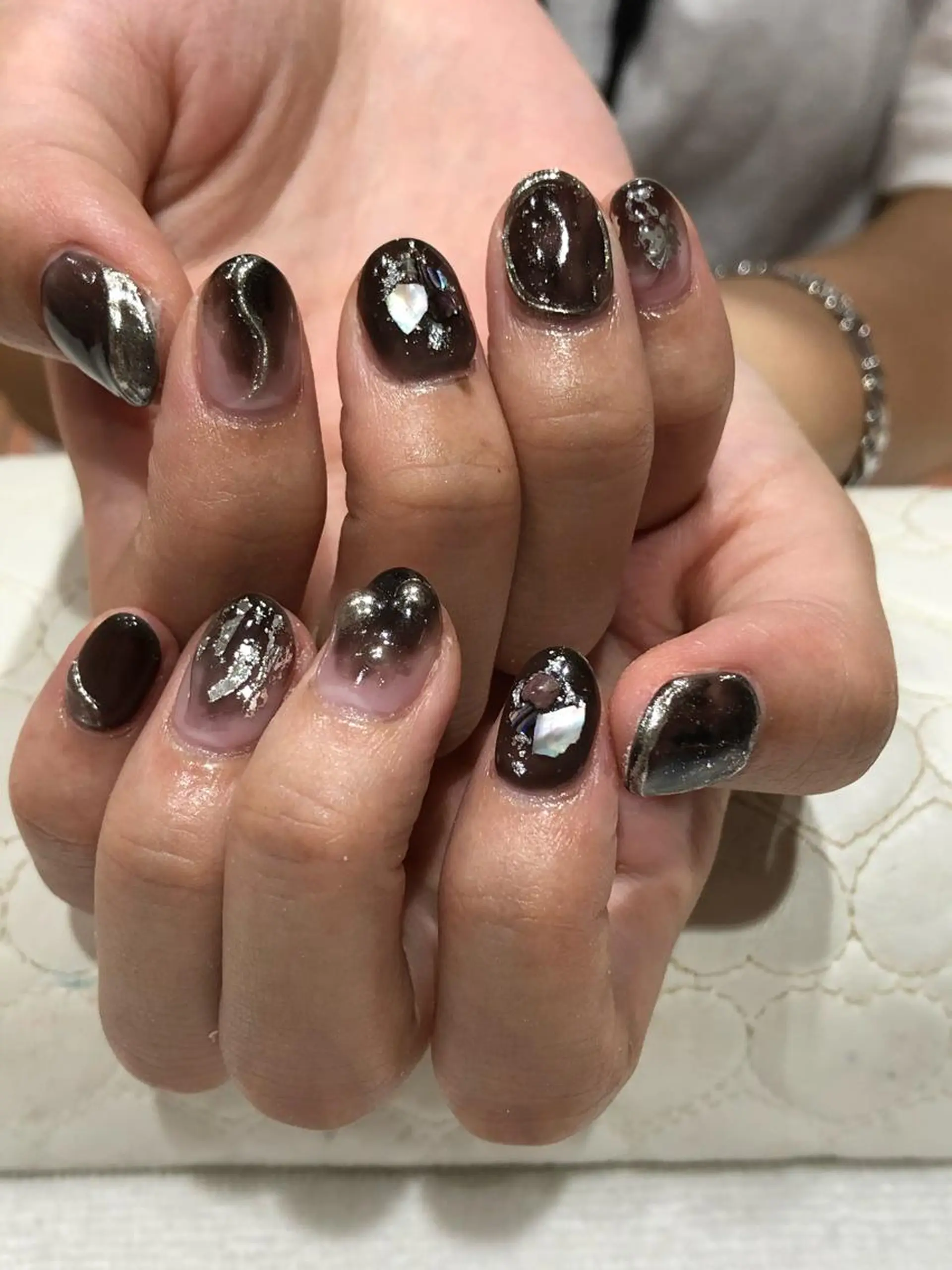 ネイル ハンドネイル Nest 三田のマツエク・マツパデザイン