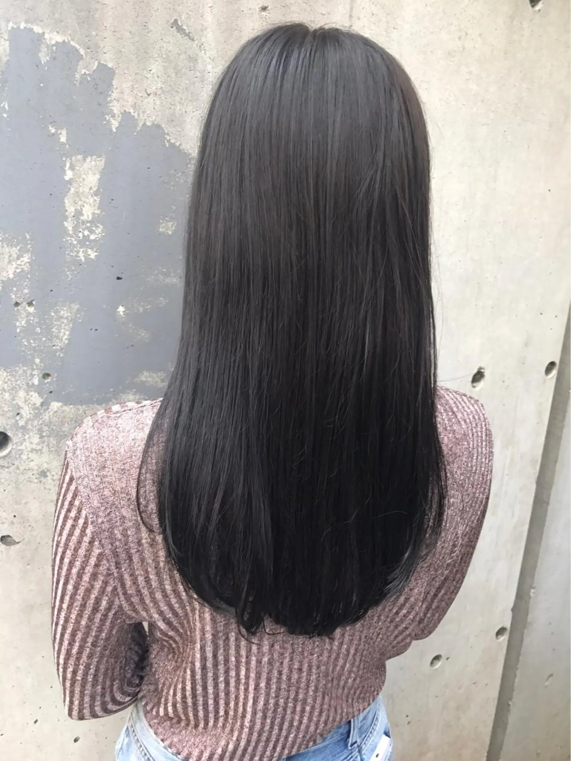 ミディアム カラー ブルーカラー ブルーグレー ブルーグレージュ グレージュ 坂田 友梨奈のヘアスタイル