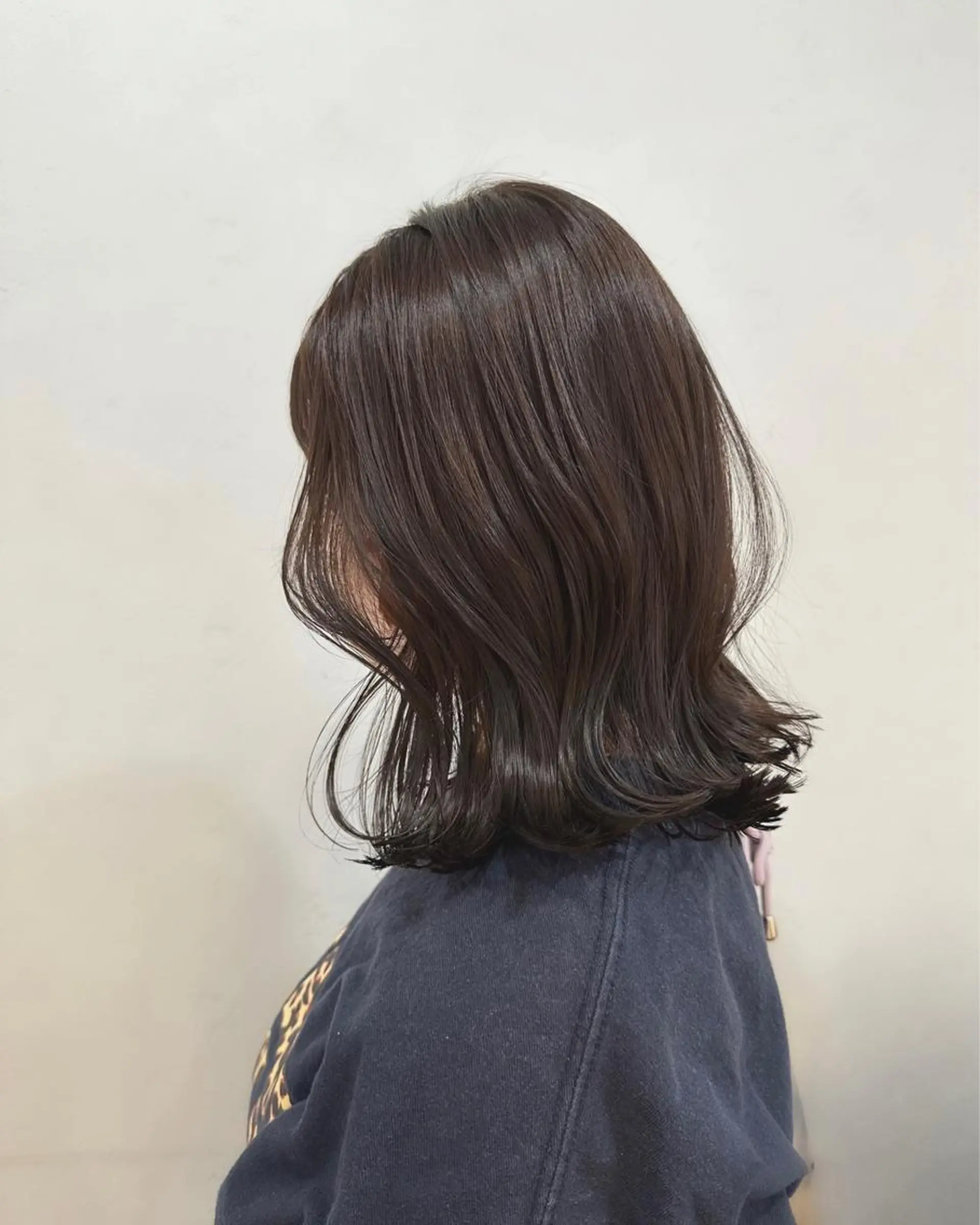 ミディアム カラー カット ヘアカラー トリートメント TRENCH　相澤 果歩のヘアスタイル