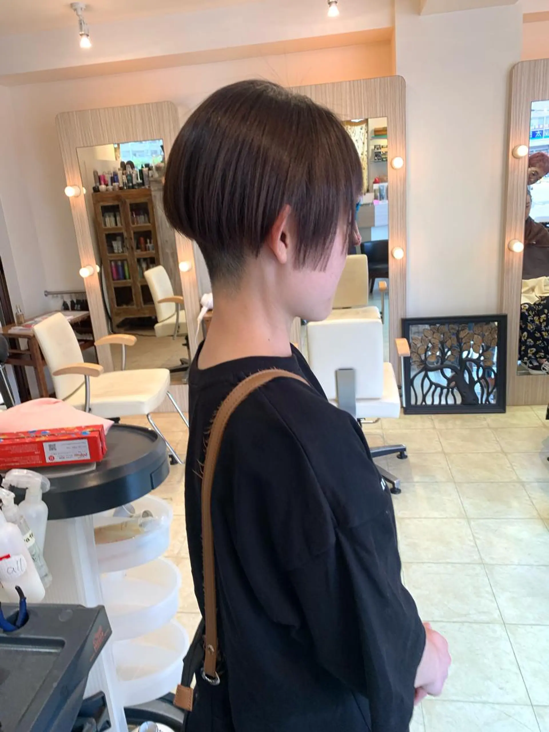 ショート パーマ ショートヘア 刈り上げ ストレートパーマ nishimura makotoのヘアスタイル