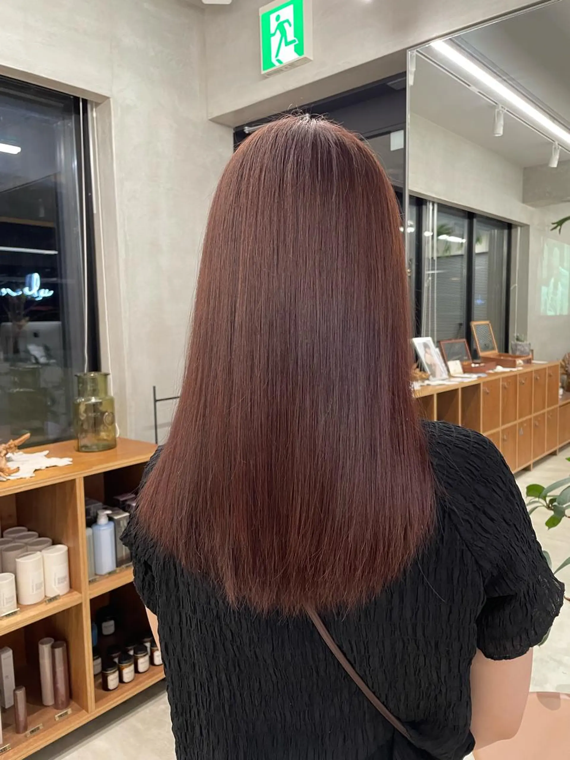 ロング カラー ブラウンカラー 鶴井 美空のヘアスタイル