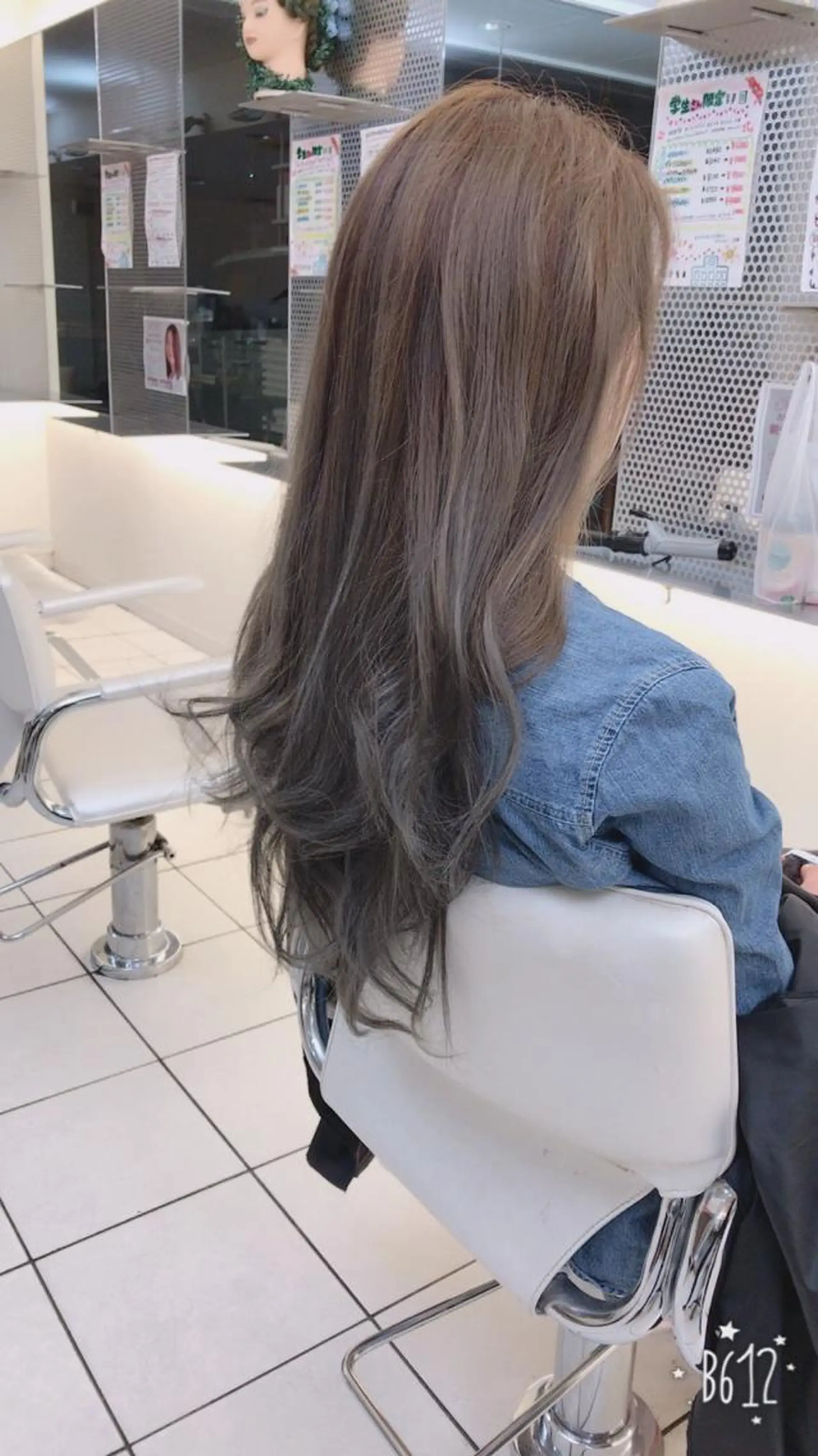 ロング カラー バレイヤージュ ベージュカラー メッシュ シルバー レイヤーカット 相武台ショート特化 💐川崎希💐のヘアスタイル