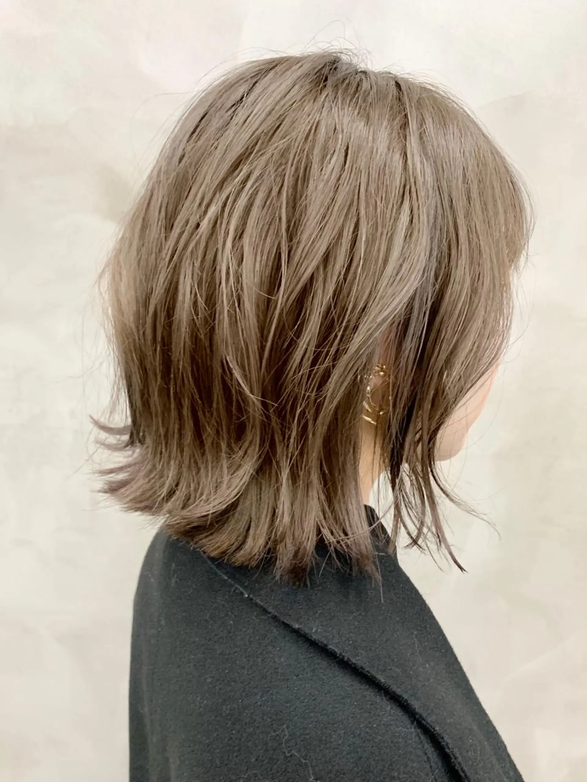 カラー 切りっぱなしボブ ベージュカラー ブリーチ ショコラベージュ ボブ SEED&beauty byFLAT所属・ヘッドスパ (女性限定)🍋モエのヘアスタイル