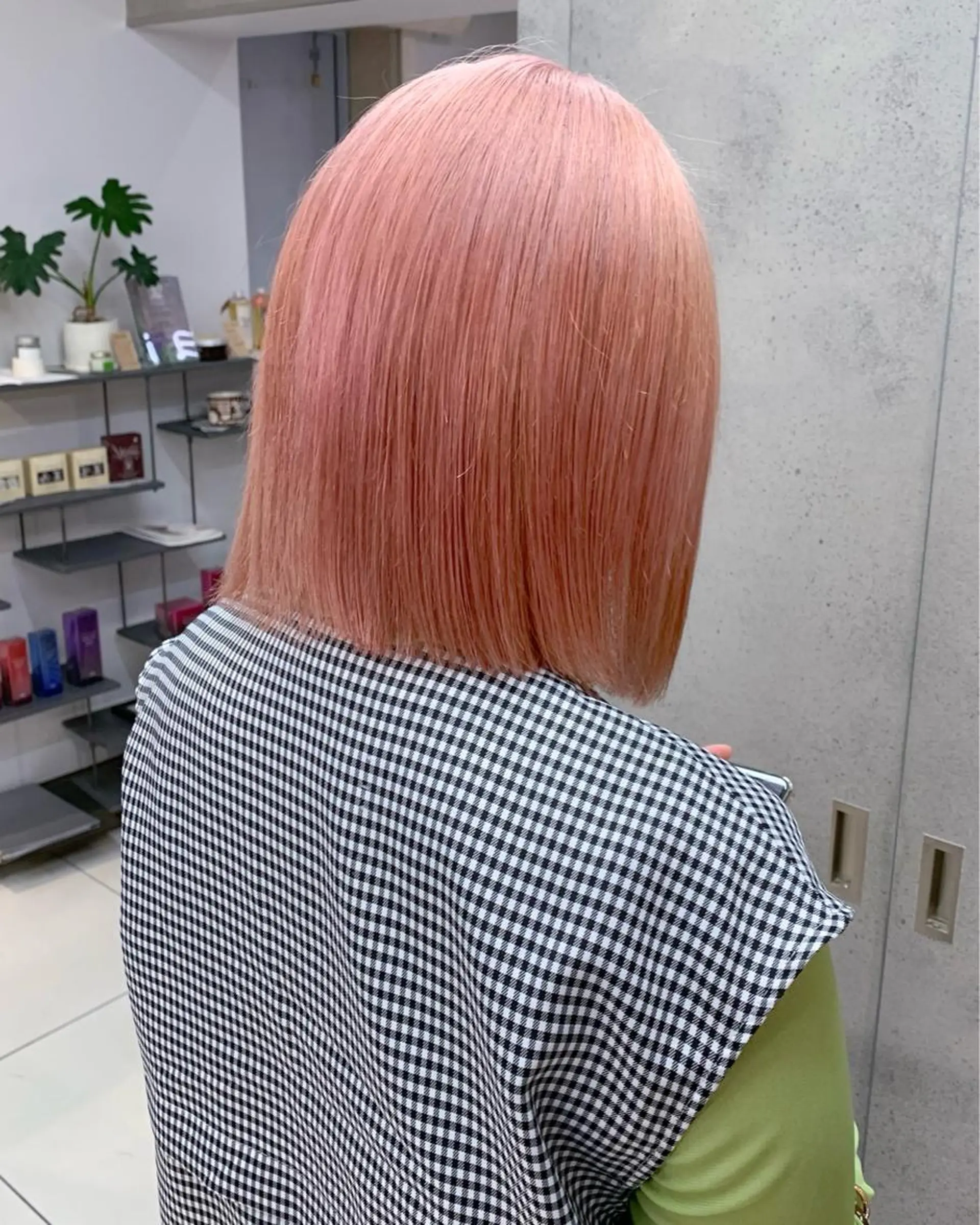 ショート カラー raika .のヘアスタイル