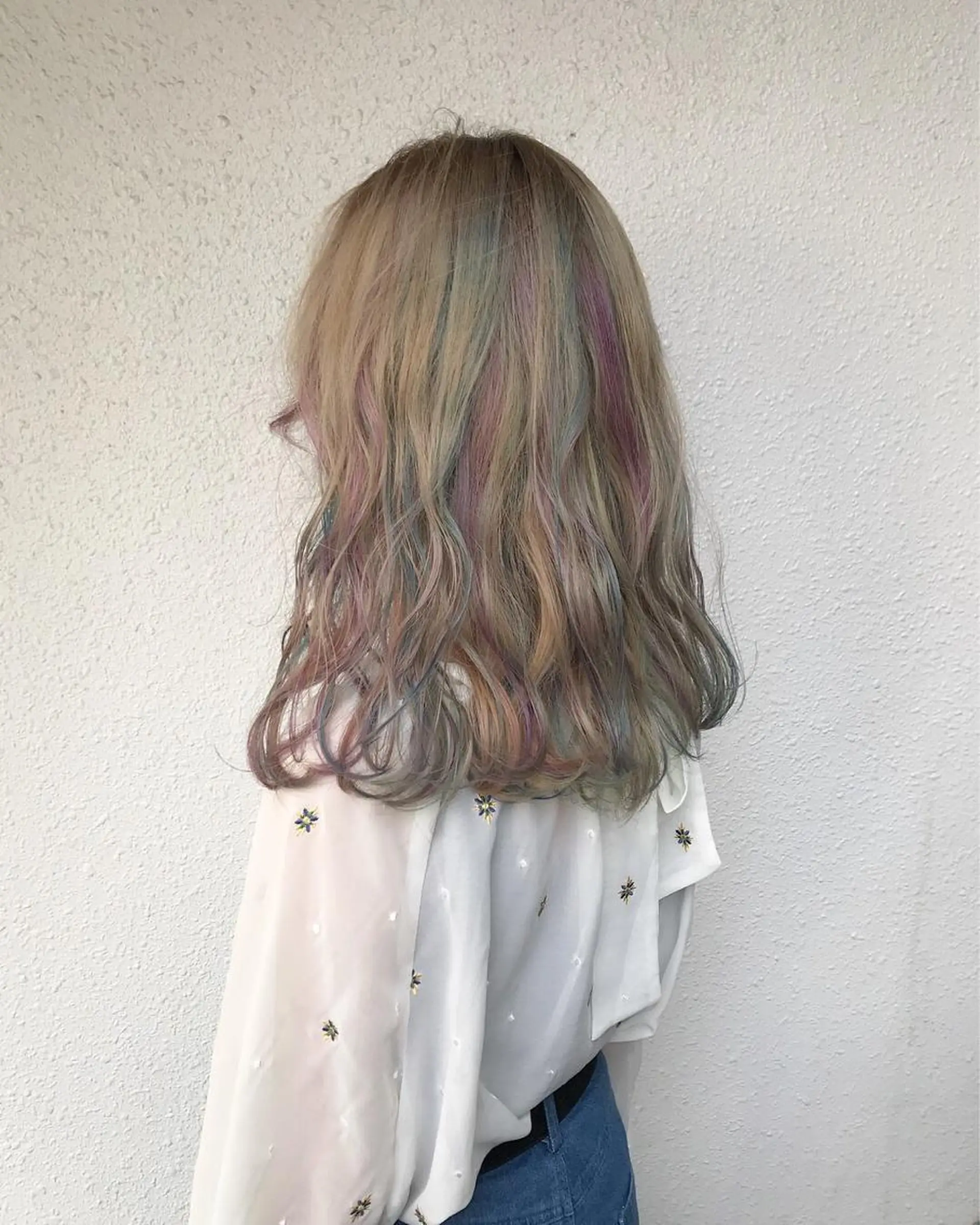セミロング カラー ブリーチ ハイライトカラー ユニコーンカラー ハイライト インナーカラー/天神 ブリーチ/吉田のヘアスタイル