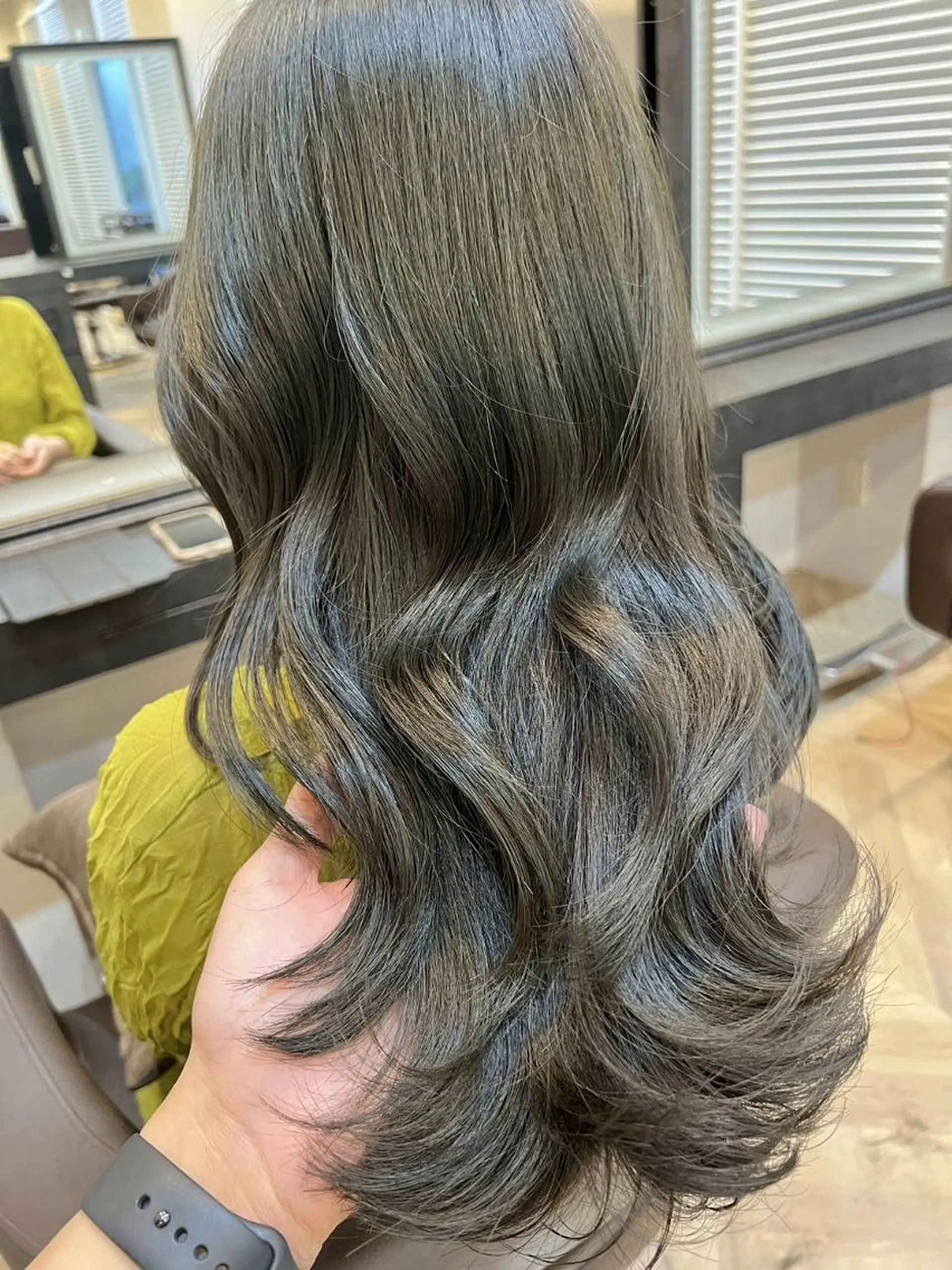 セミロング fiti 港南台店のヘアスタイル