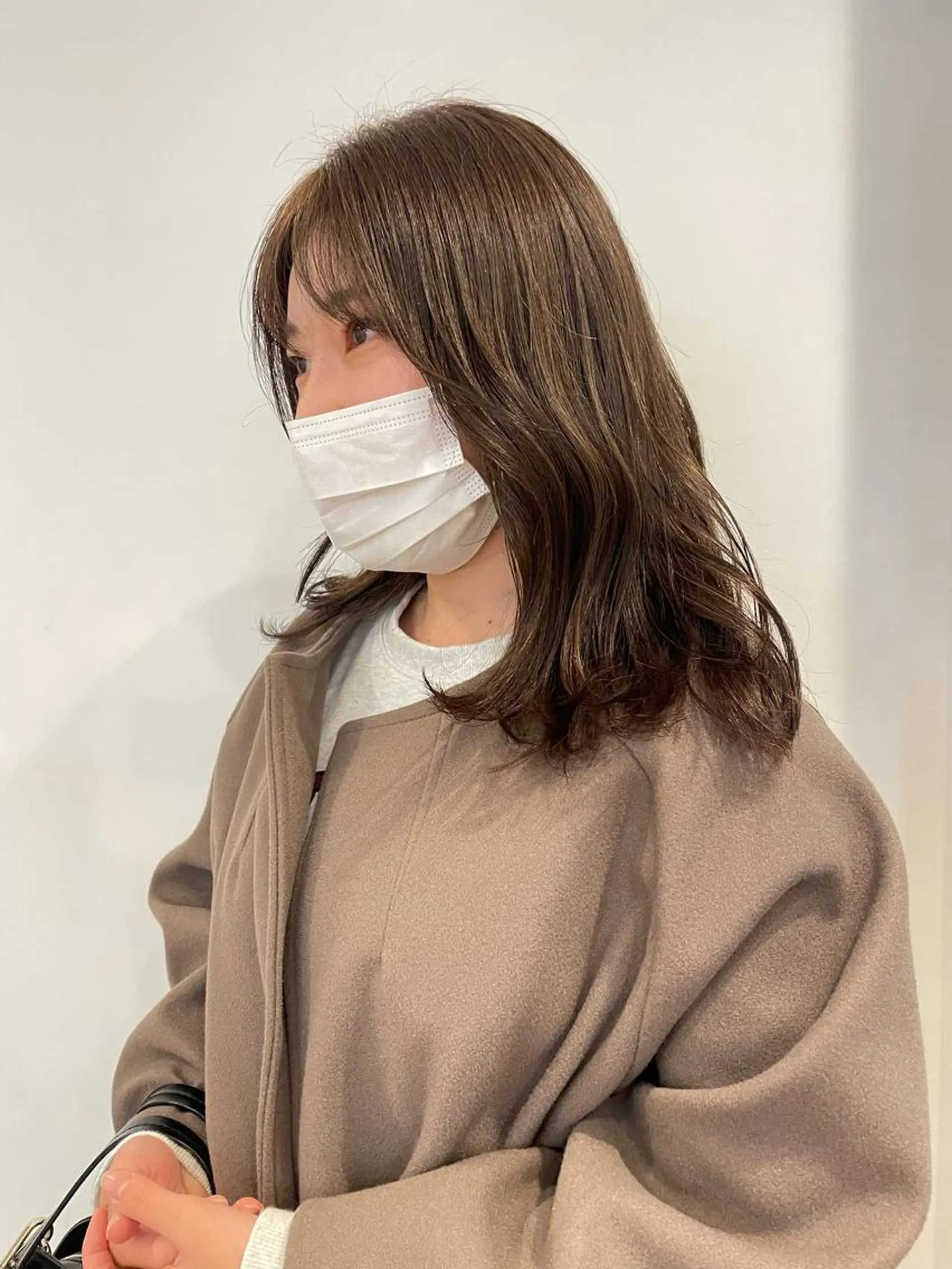 セミロング ヘアカラー 佐藤 永夏のヘアスタイル