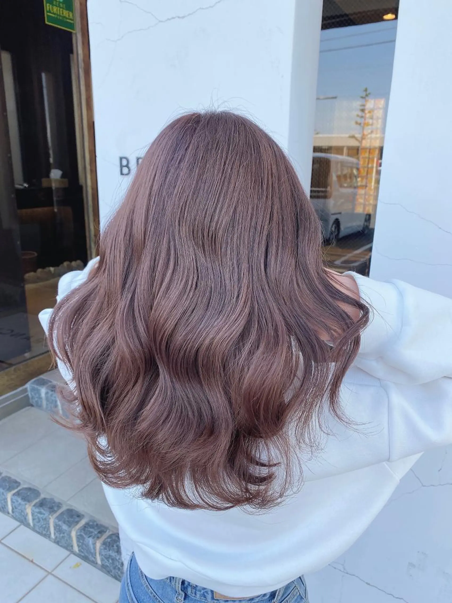 セミロング カラー グレージュ ラベンダーカラー ラベンダーグレージュ ラベンダーグレー ピンクカラー ヘアカラー 具志 正太のヘアスタイル