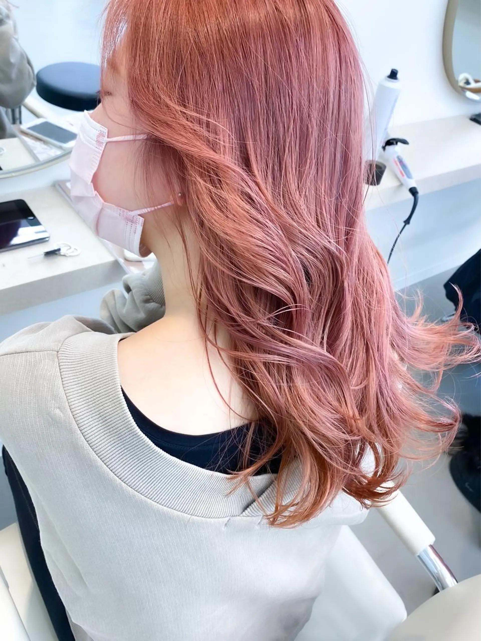 セミロング カラー ハイトーンカラー ピンクカラー シアーピンク カット ヘアカラー トリートメント Meena by urban所属・丹羽 隼人/髪質改善 /韓国ヘア🇰🇷のヘアスタイル
