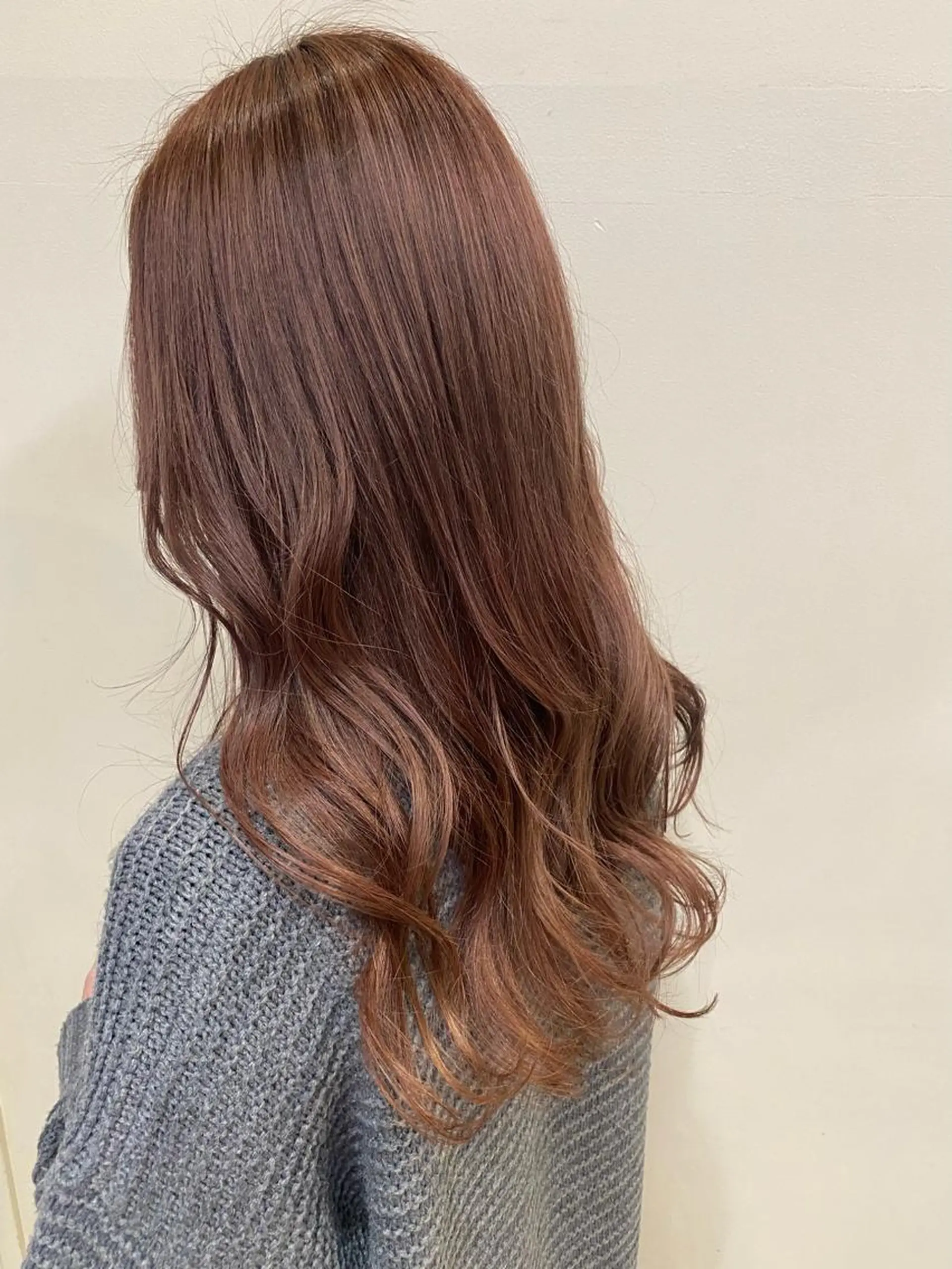 ロング 山川 玲奈のヘアスタイル